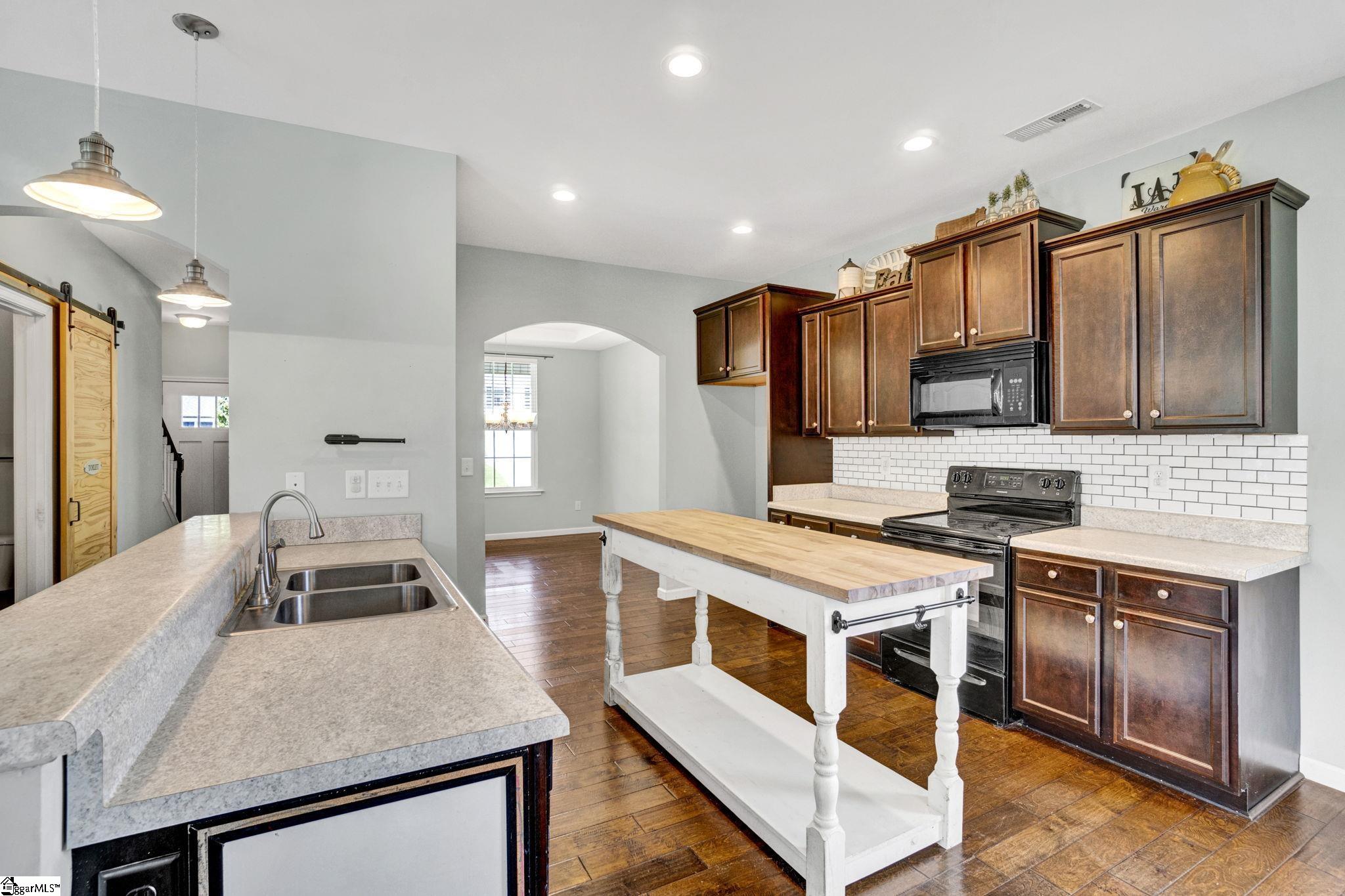 339 Hamilton Parkway Property Photo 16