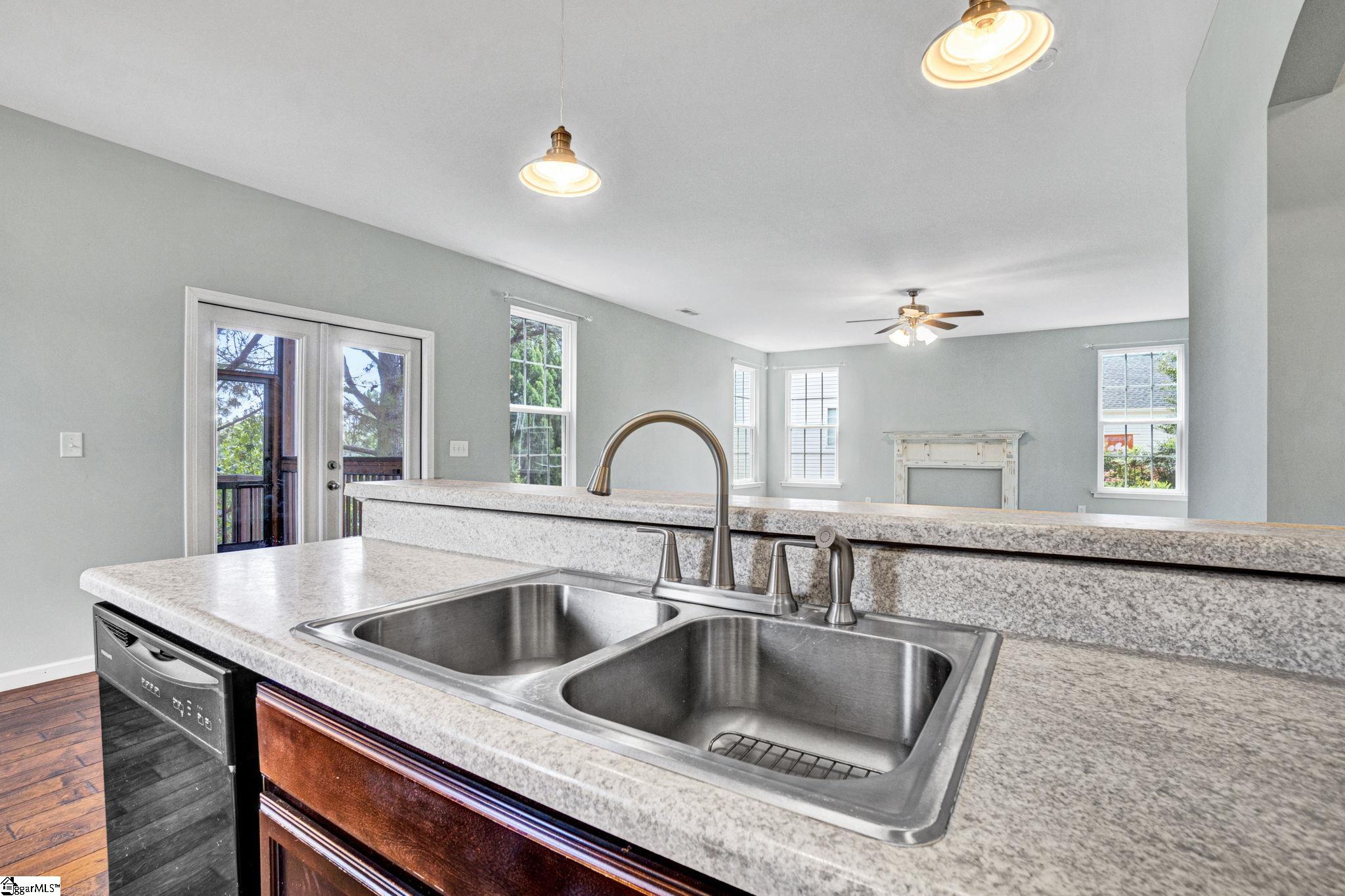 339 Hamilton Parkway Property Photo 18