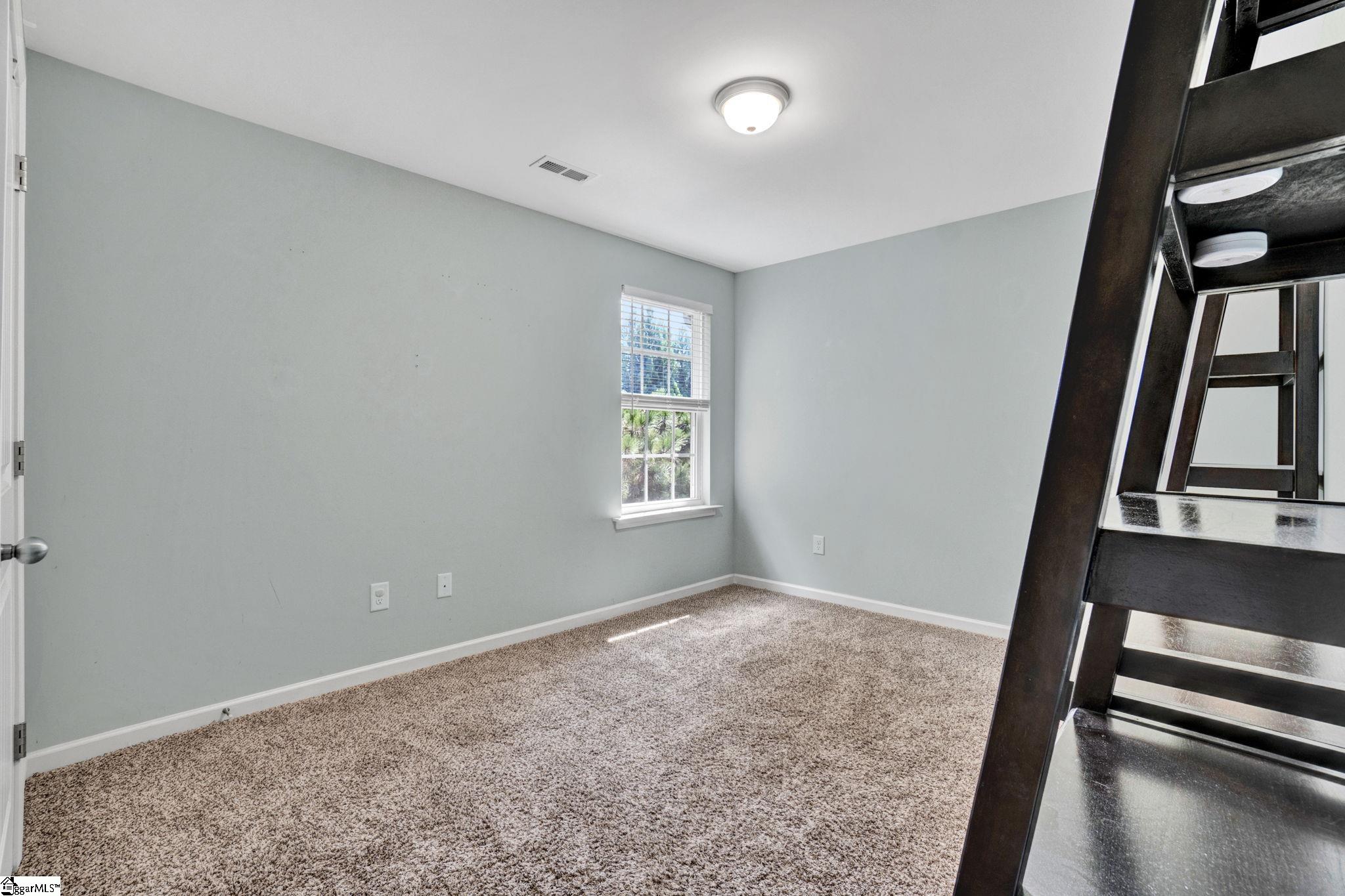 339 Hamilton Parkway Property Photo 32