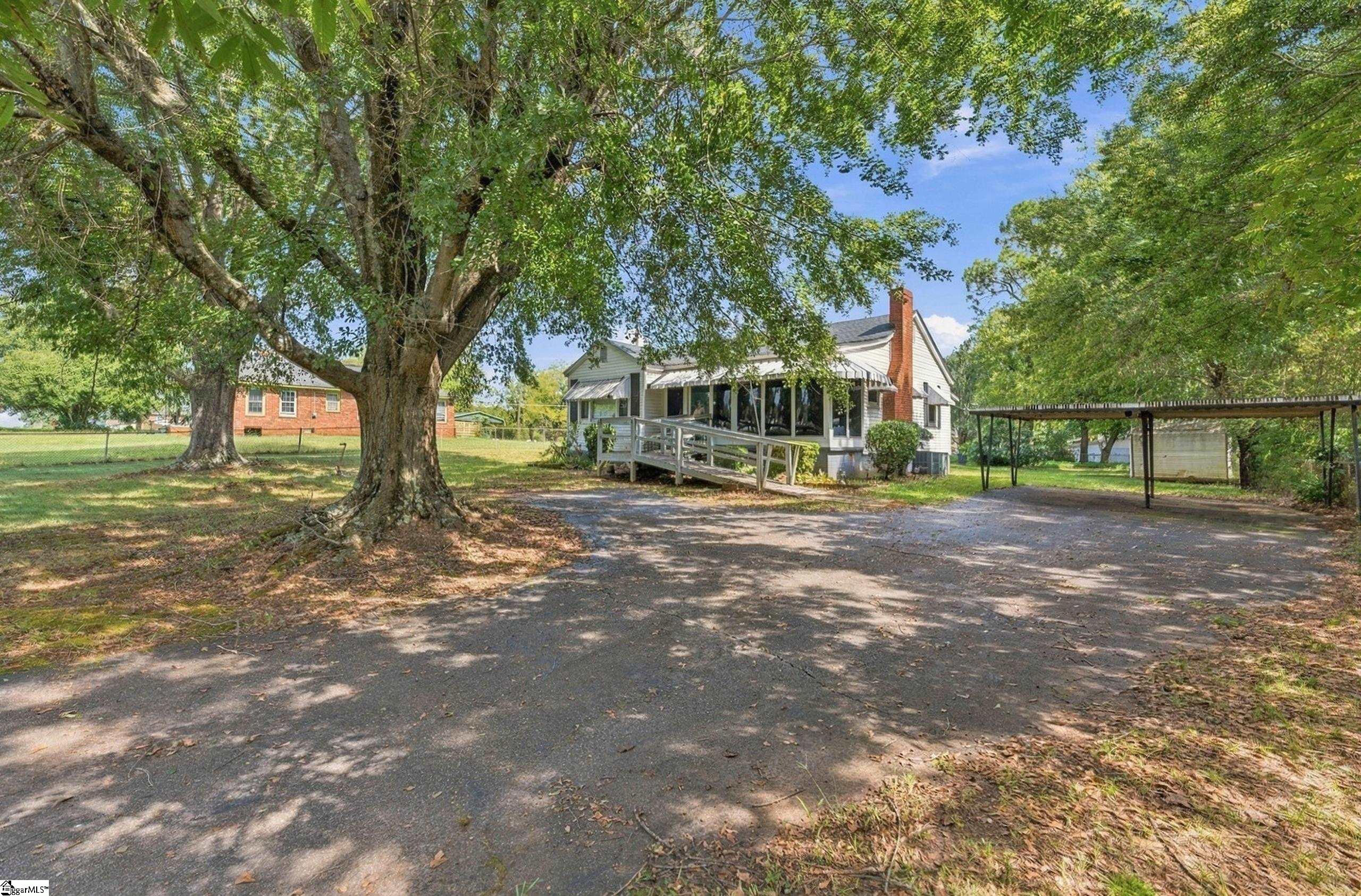 311 Robinson Drive Property Photo 1