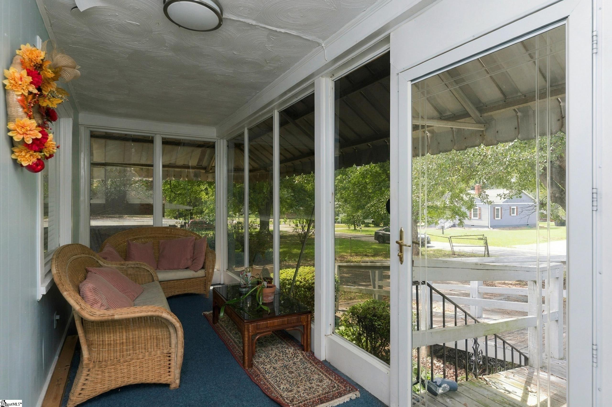 311 Robinson Drive Property Photo 6