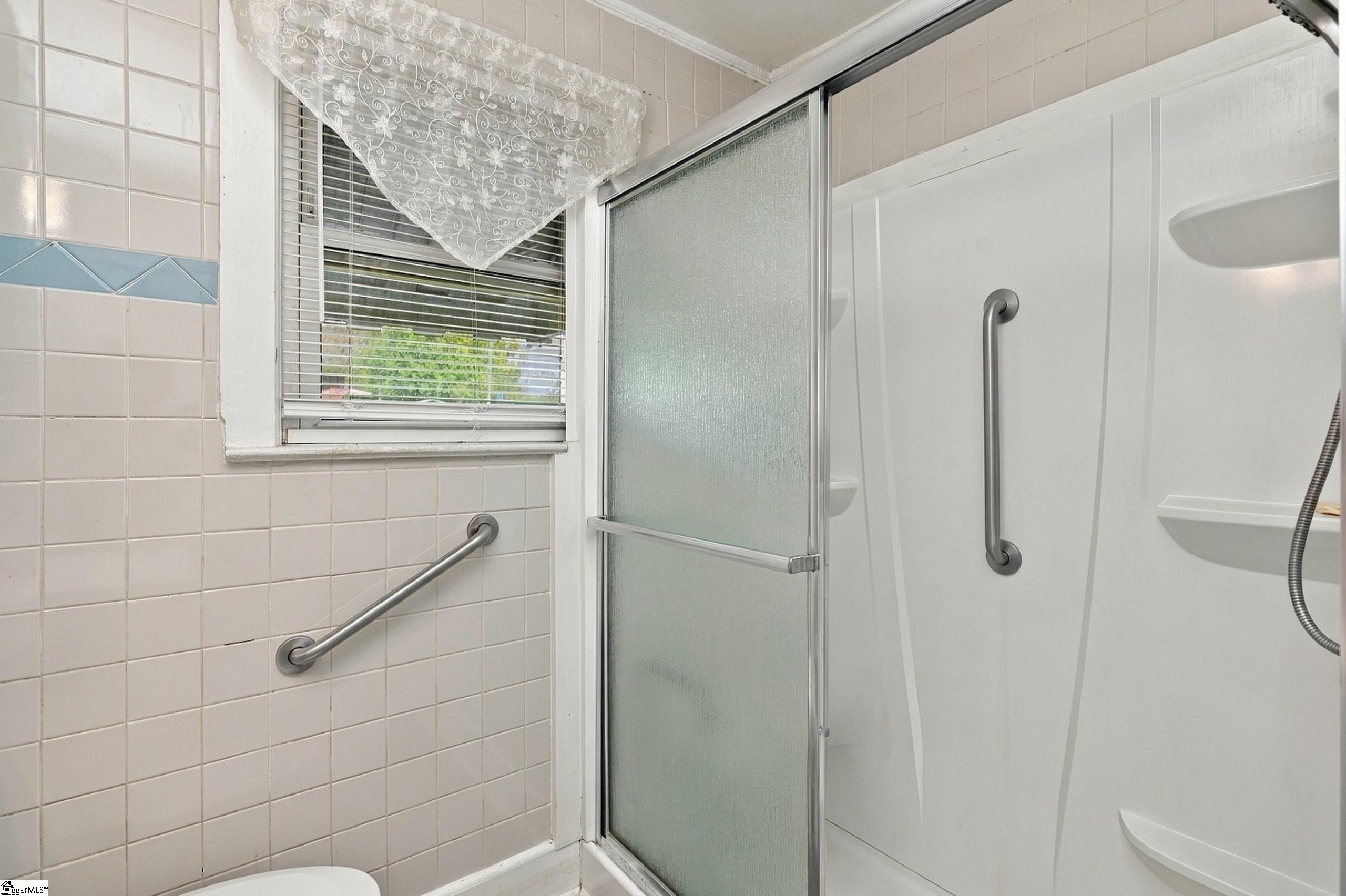 311 Robinson Drive Property Photo 24
