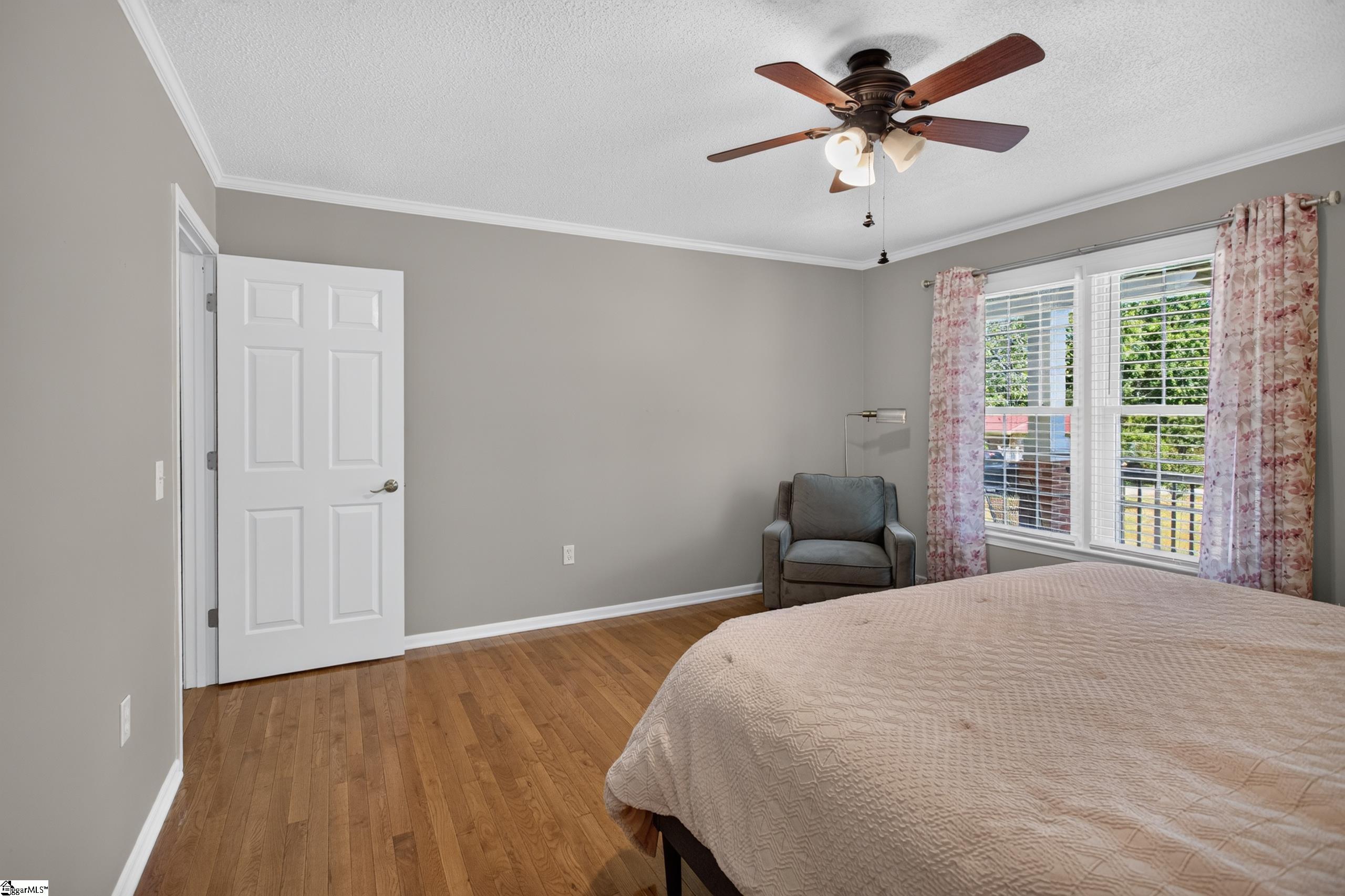 307 Country Glen Property Photo 15