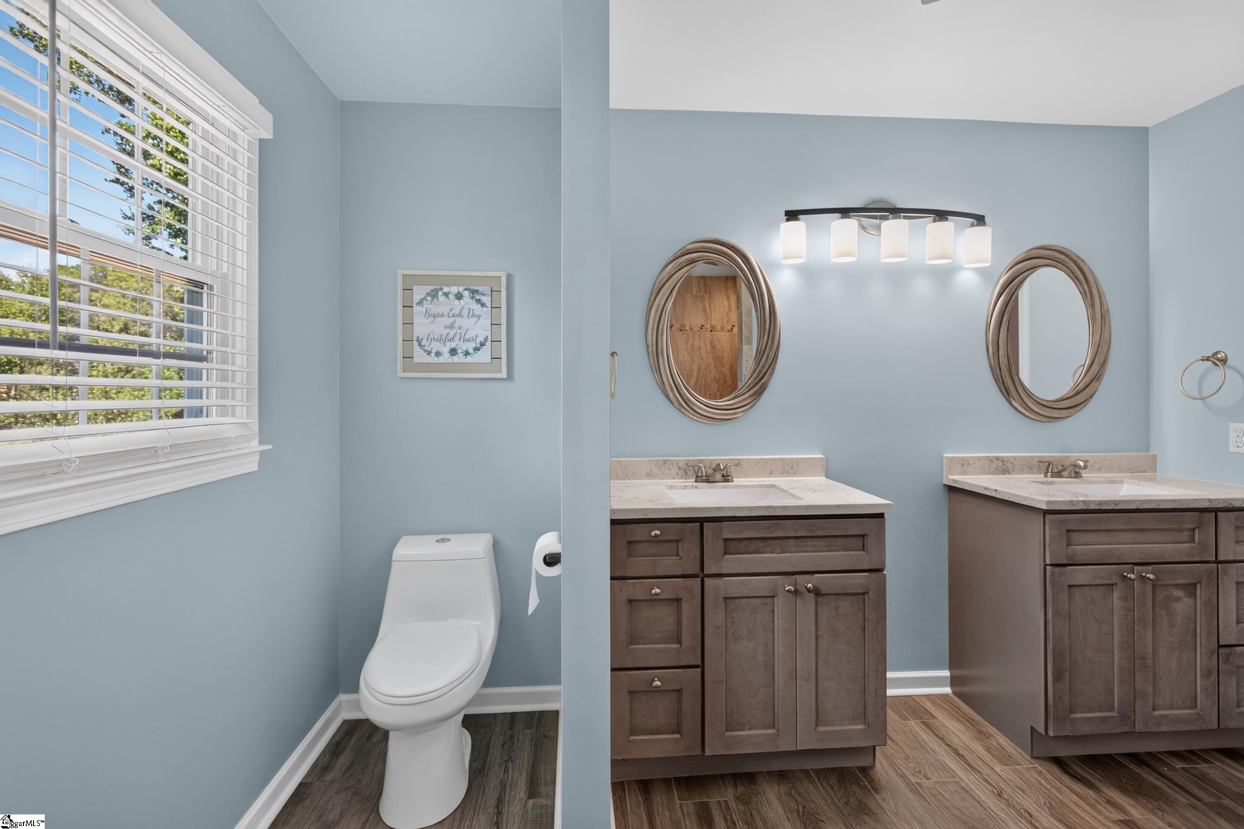 307 Country Glen Property Photo 19