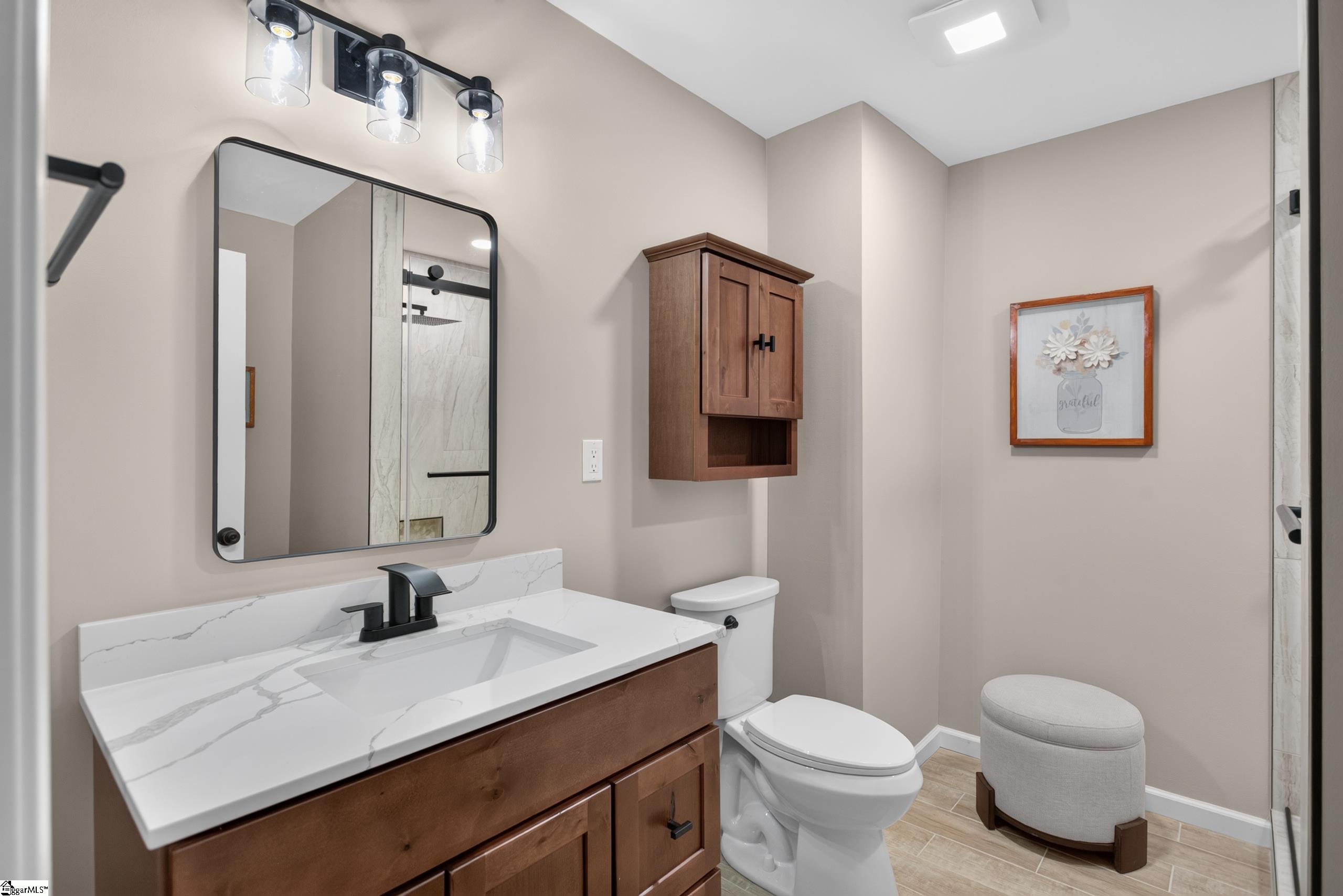 307 Country Glen Property Photo 22