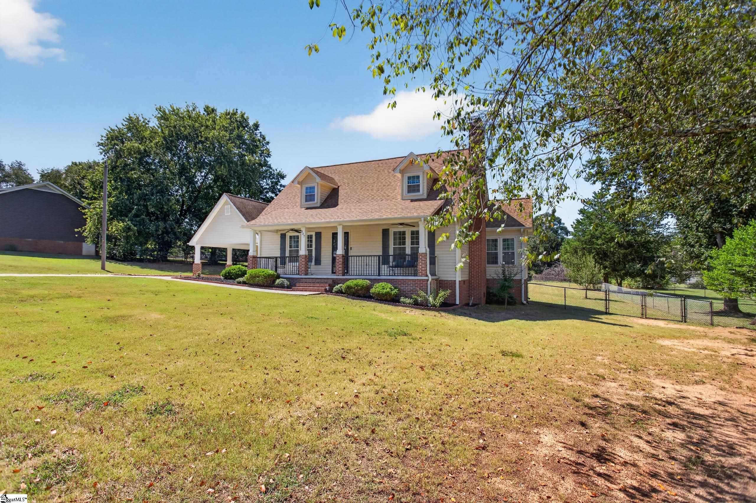 307 Country Glen Property Photo 27
