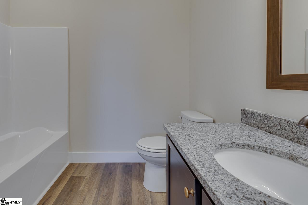102 Powell Court Property Photo 17