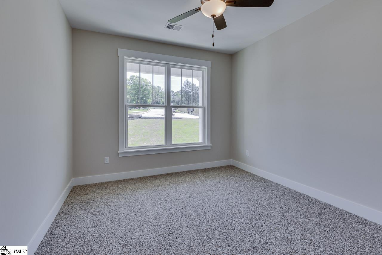102 Powell Court Property Photo 18