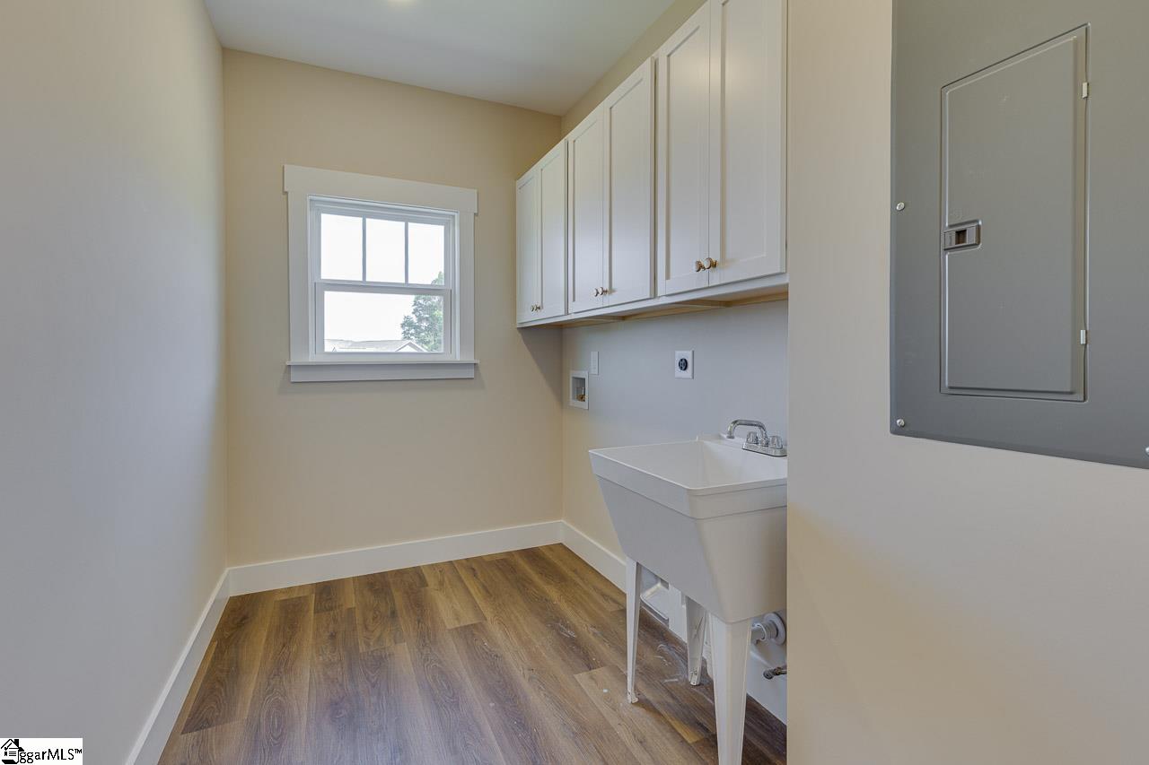 102 Powell Court Property Photo 23