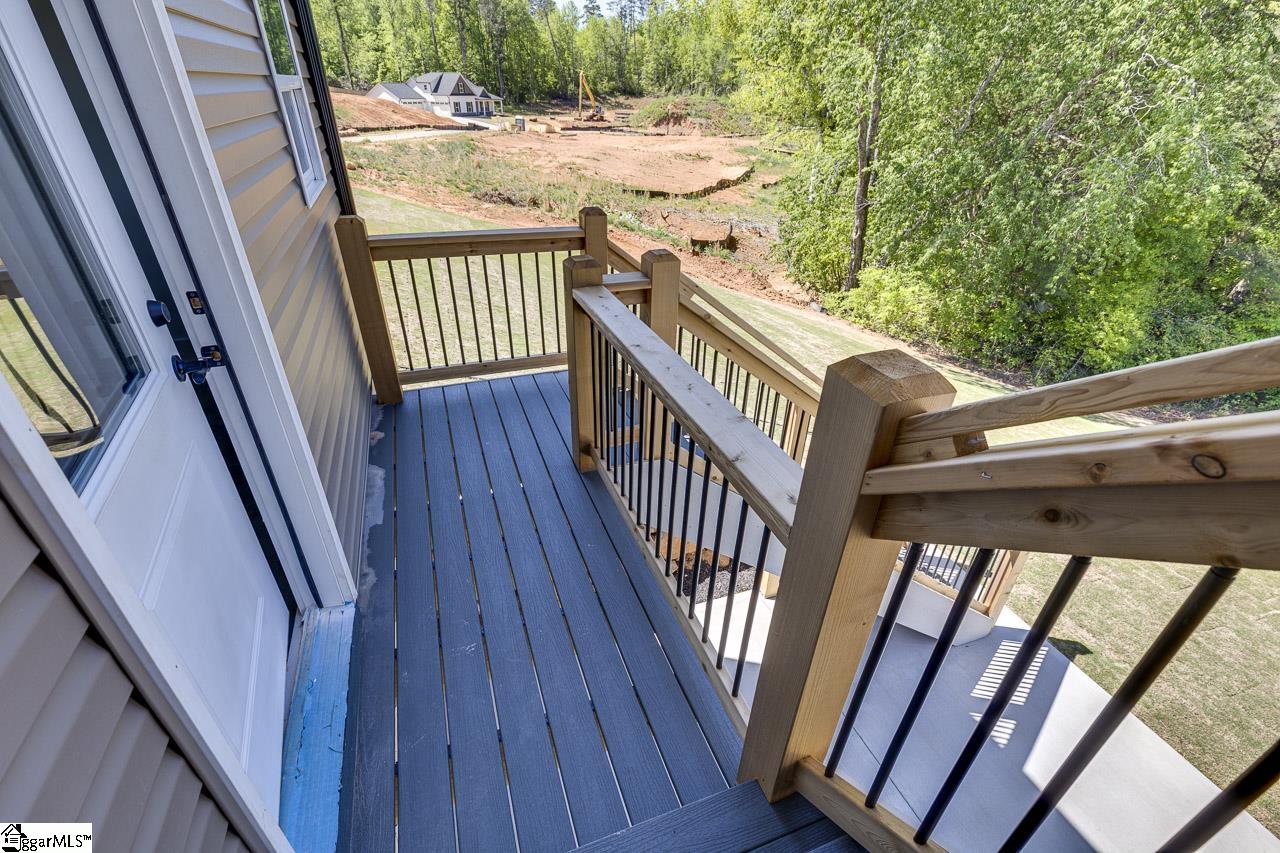102 Powell Court Property Photo 32
