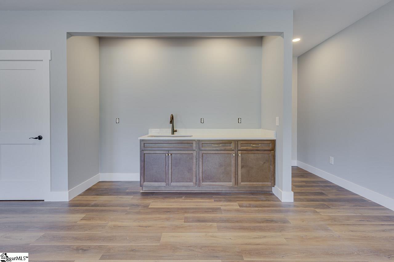 102 Powell Court Property Photo 39