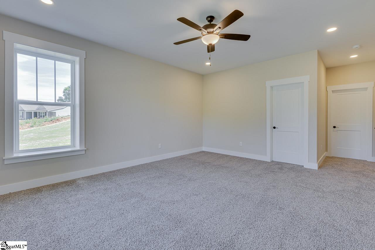 102 Powell Court Property Photo 47
