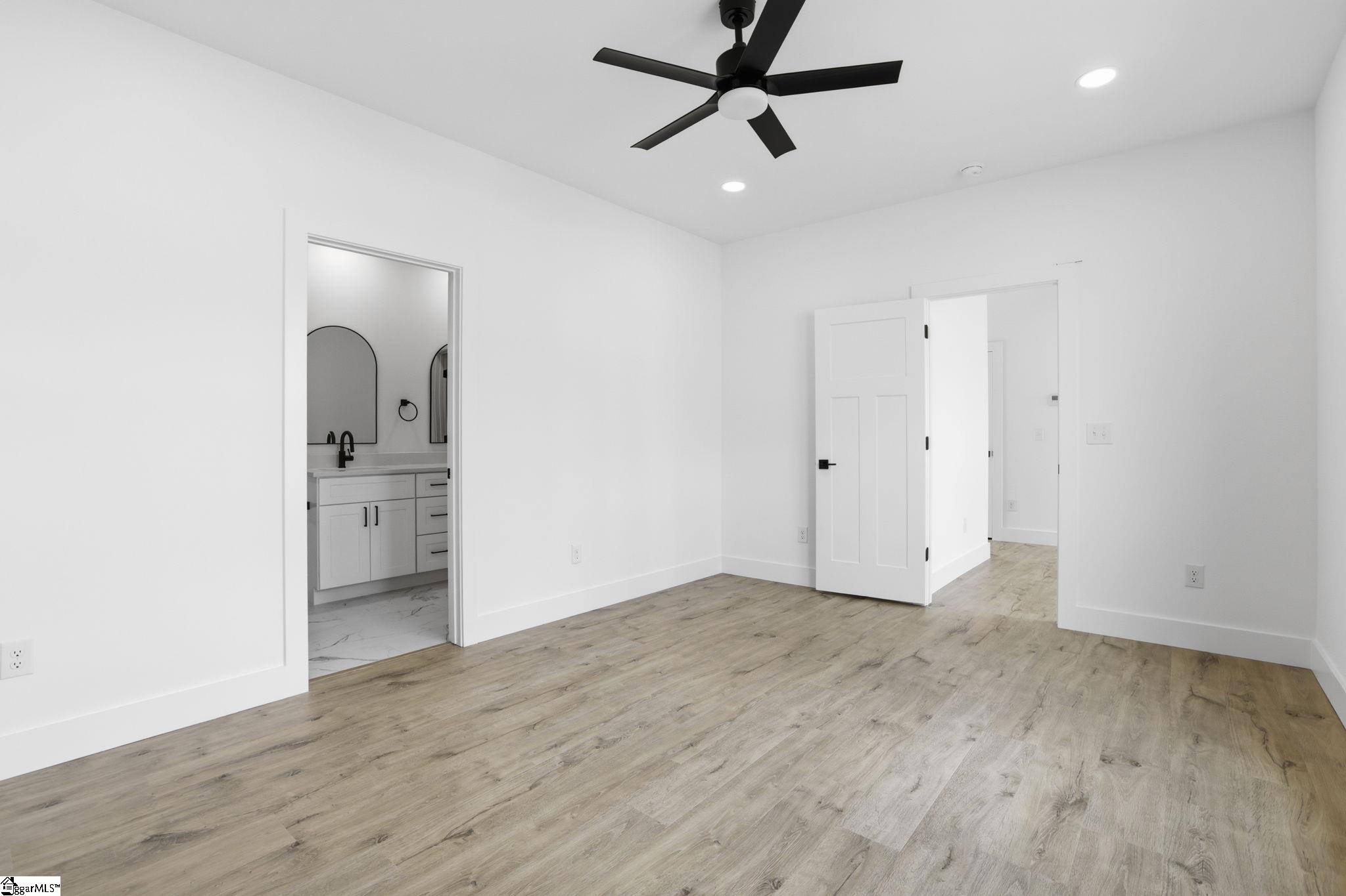 432 Ambiance Court Property Photo 18