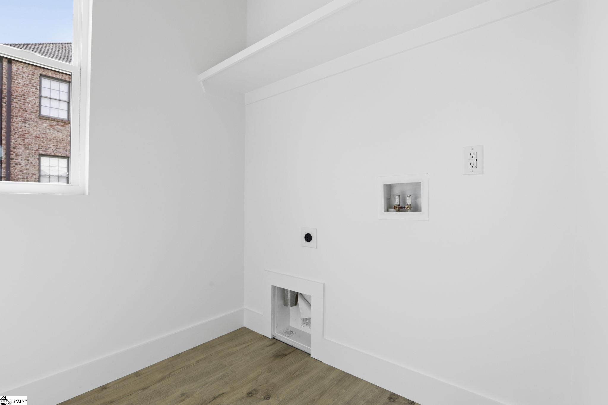 432 Ambiance Court Property Photo 21