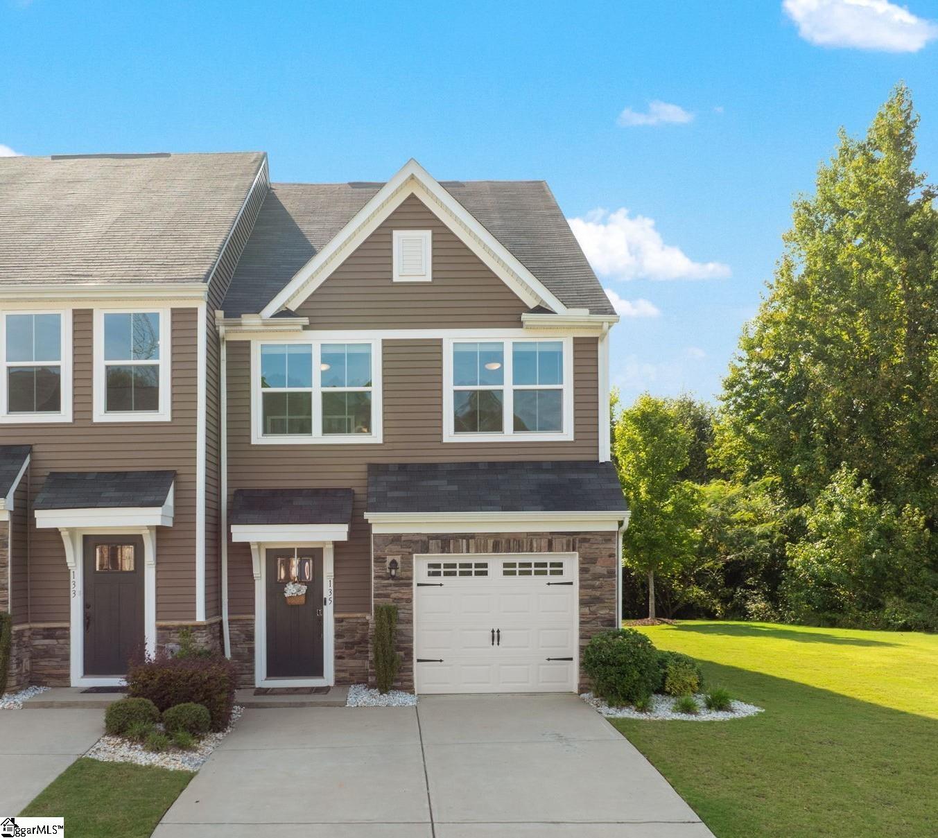 135 Lilywood Court Property Photo 1
