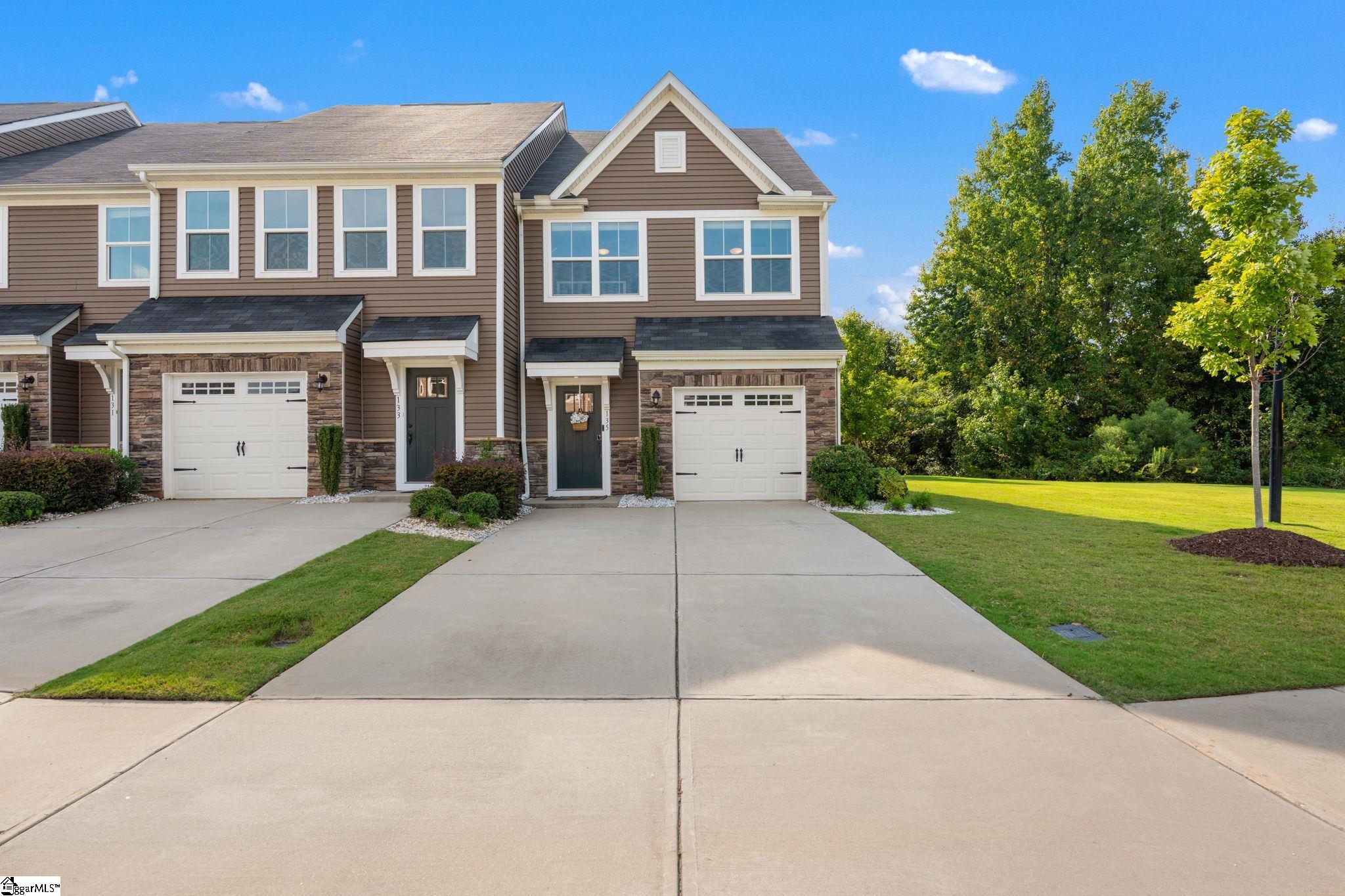 135 Lilywood Court Property Photo 8