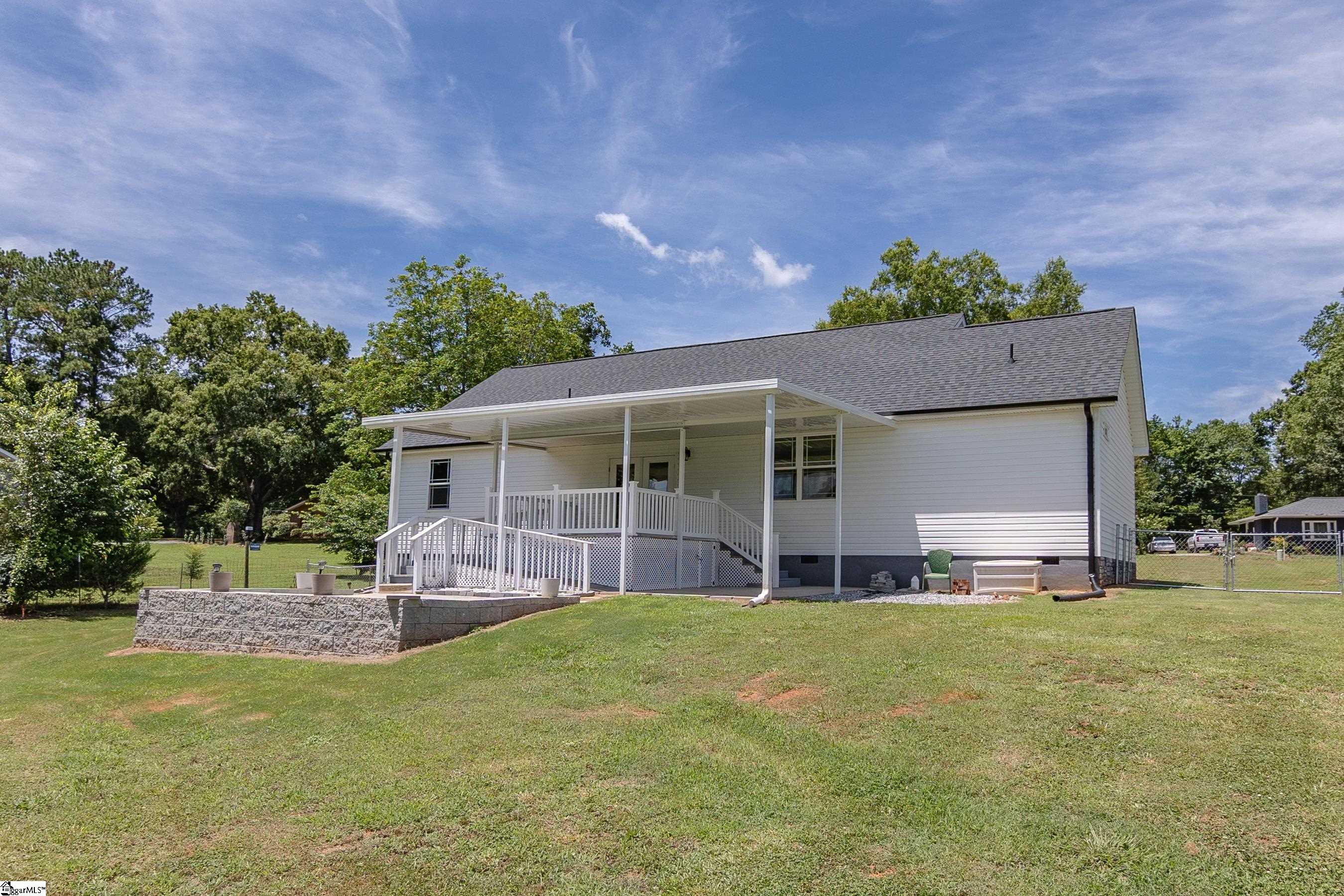 1719 Gerrard Road Property Photo 7
