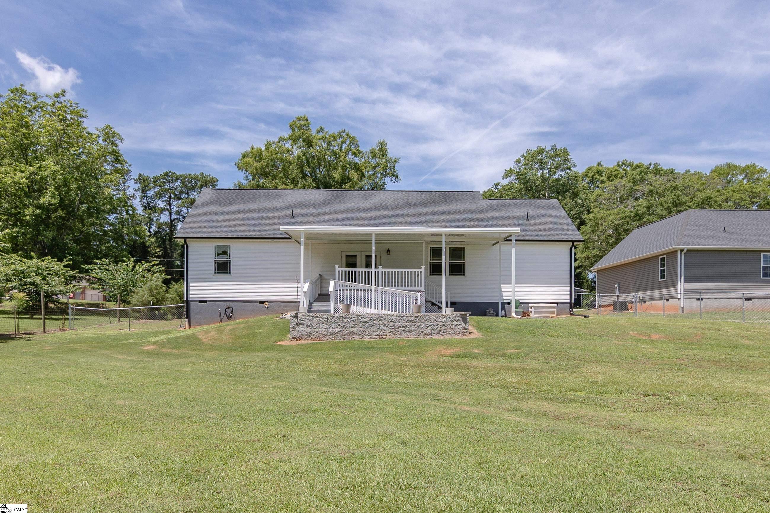 1719 Gerrard Road Property Photo 8