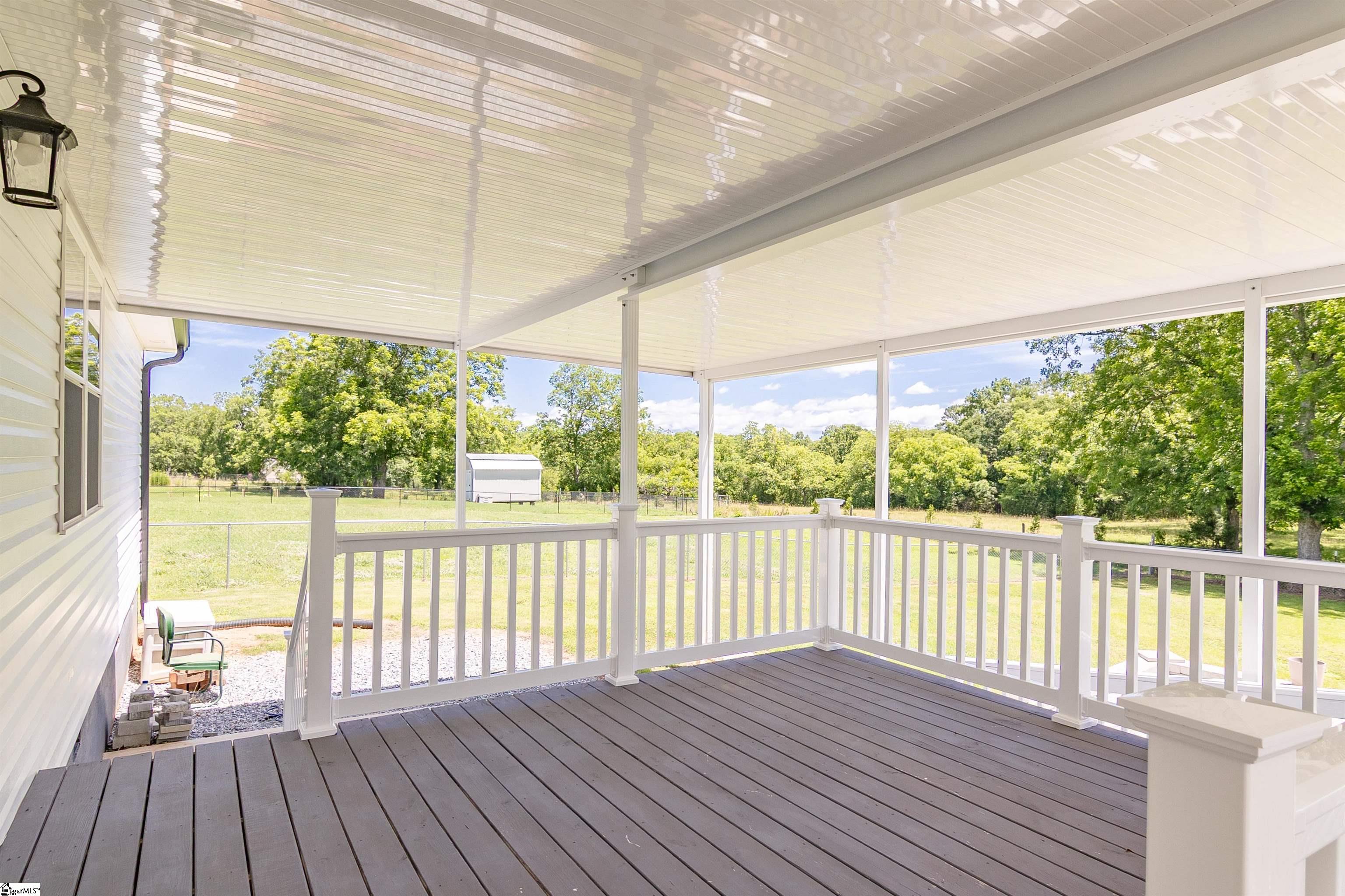 1719 Gerrard Road Property Photo 10