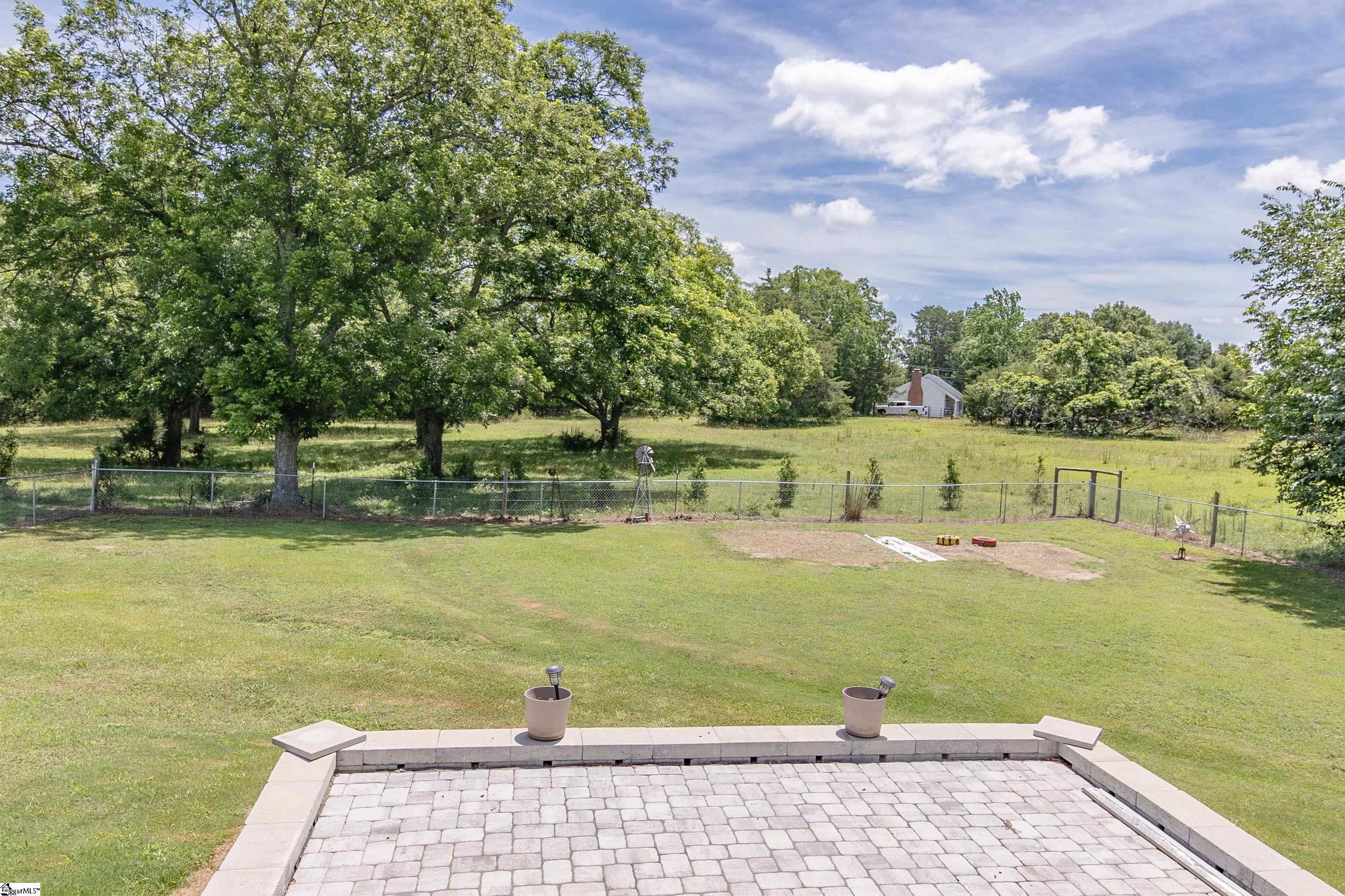 1719 Gerrard Road Property Photo 14