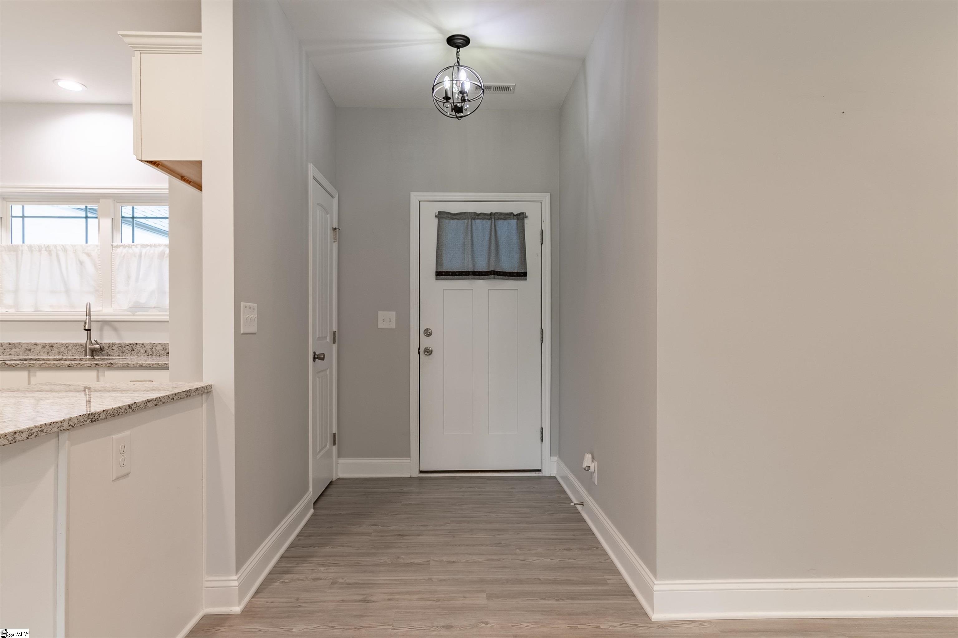 1719 Gerrard Road Property Photo 19