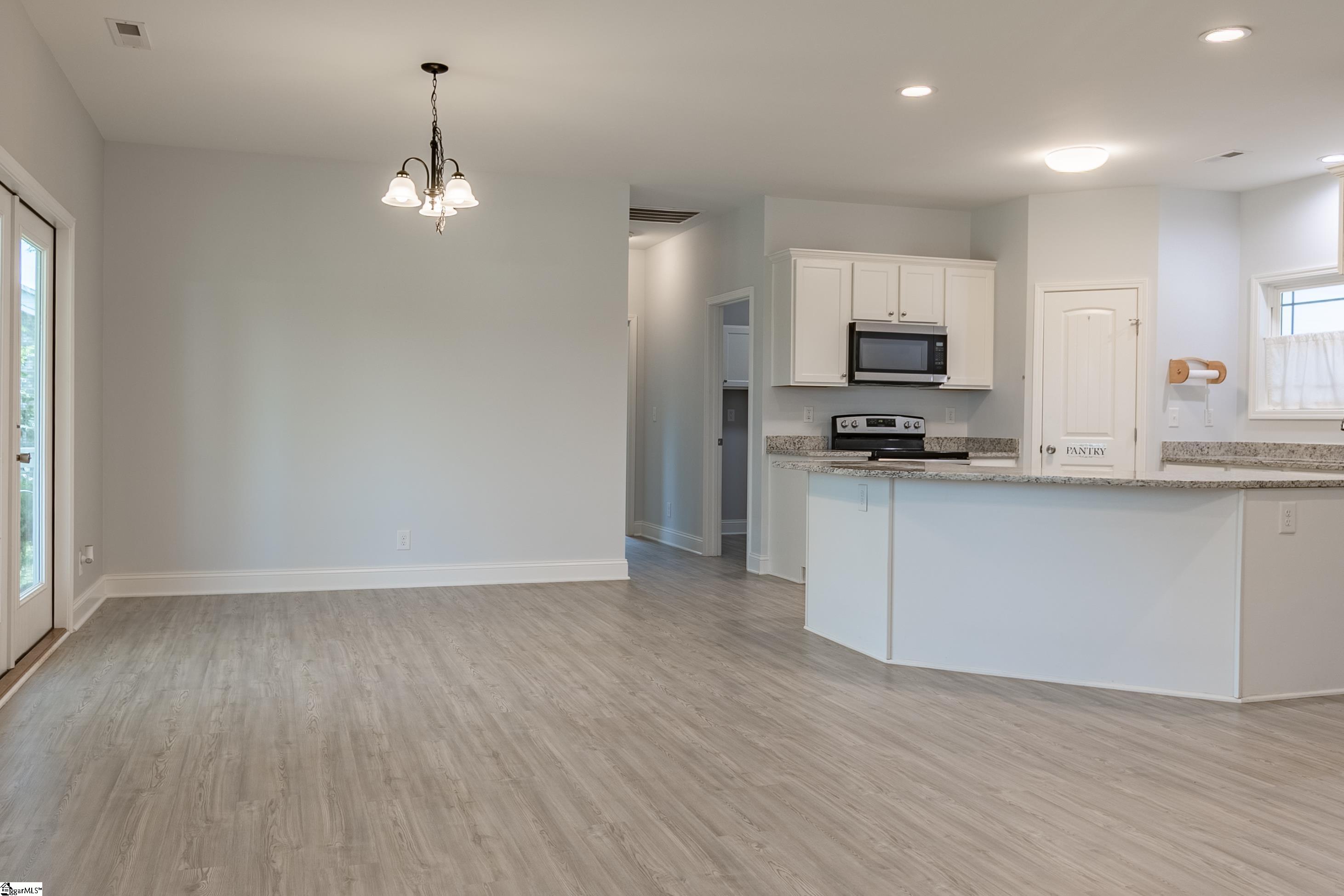 1719 Gerrard Road Property Photo 22