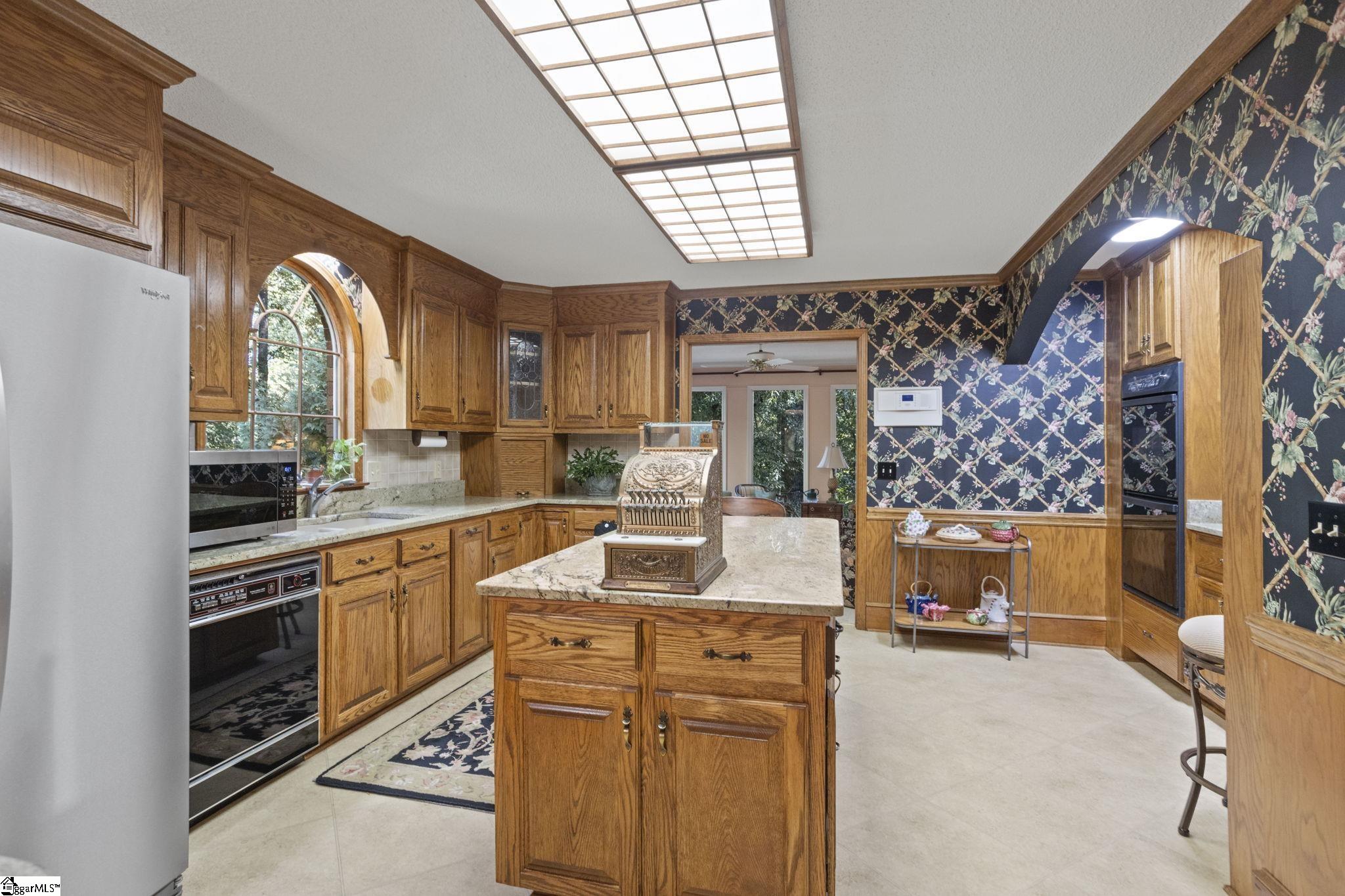 1228 Shadowood Drive Property Photo 12