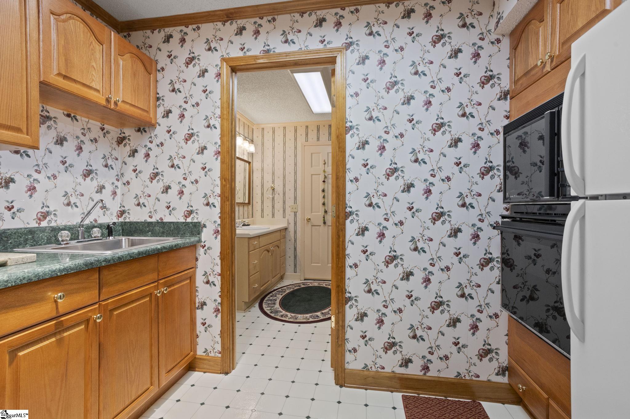 1228 Shadowood Drive Property Photo 40