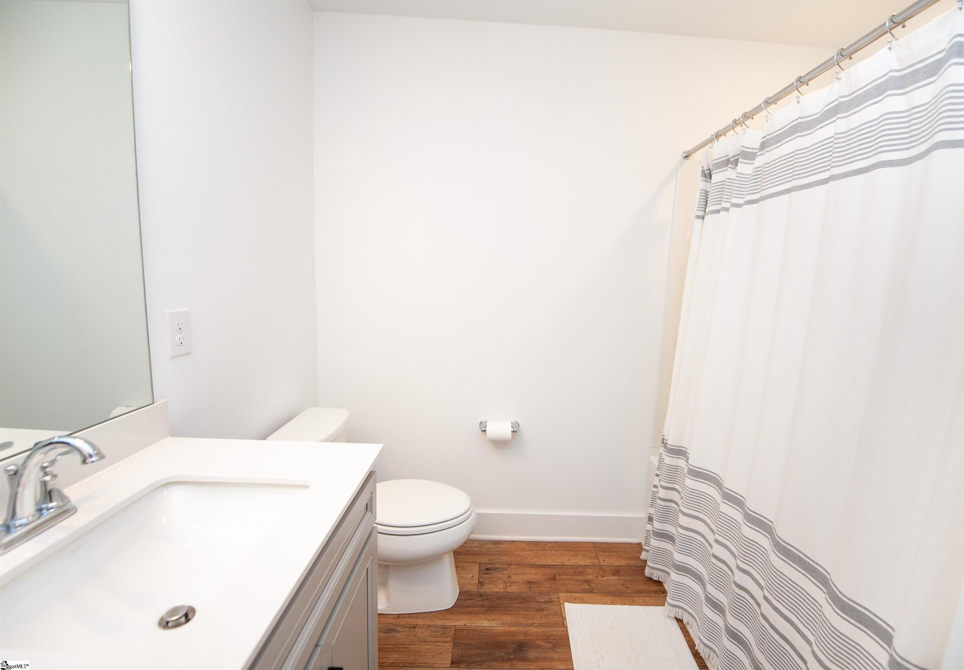 1628 Chelmsford Court Property Photo 25