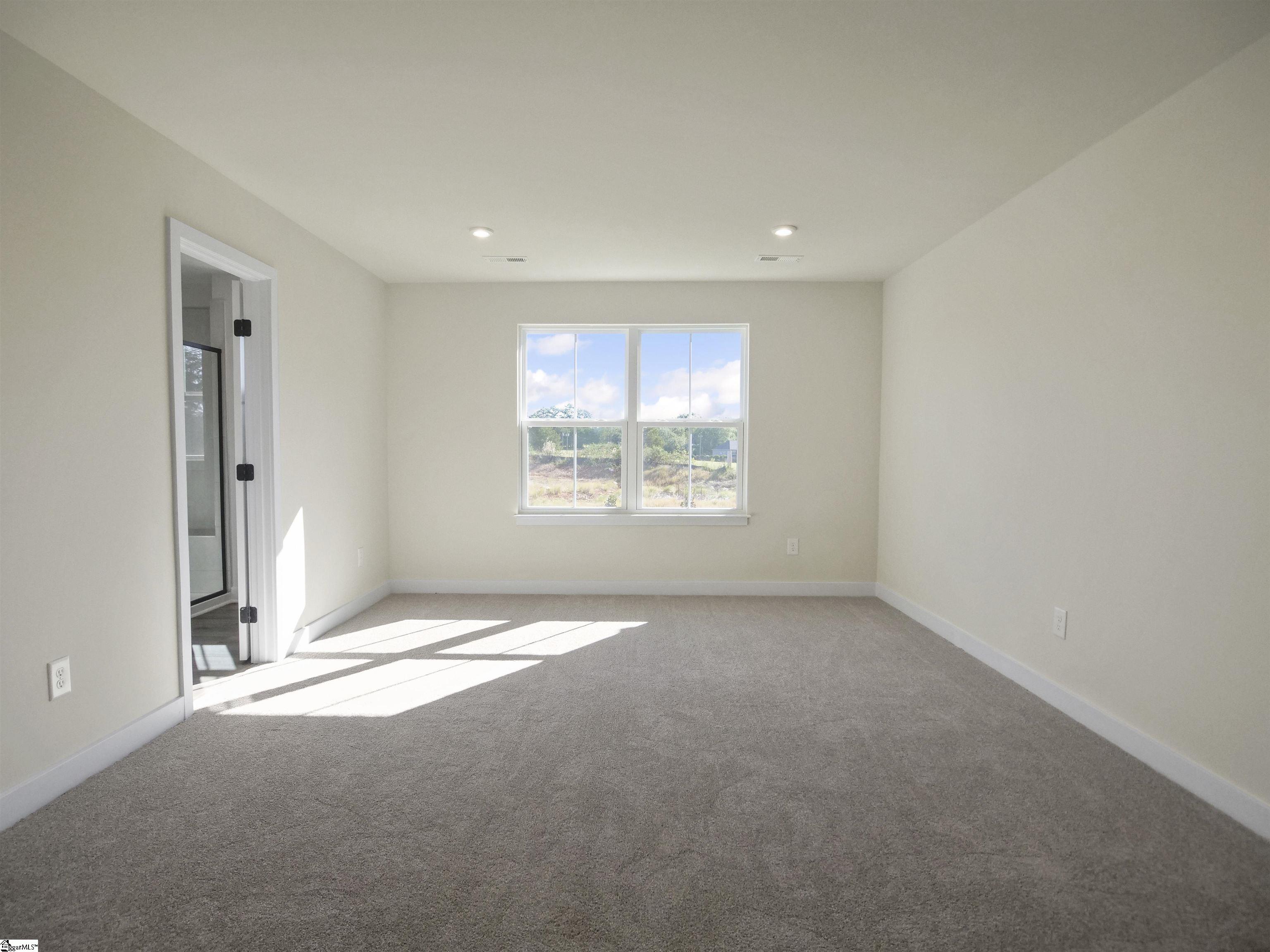 1603849 Property Photo 6