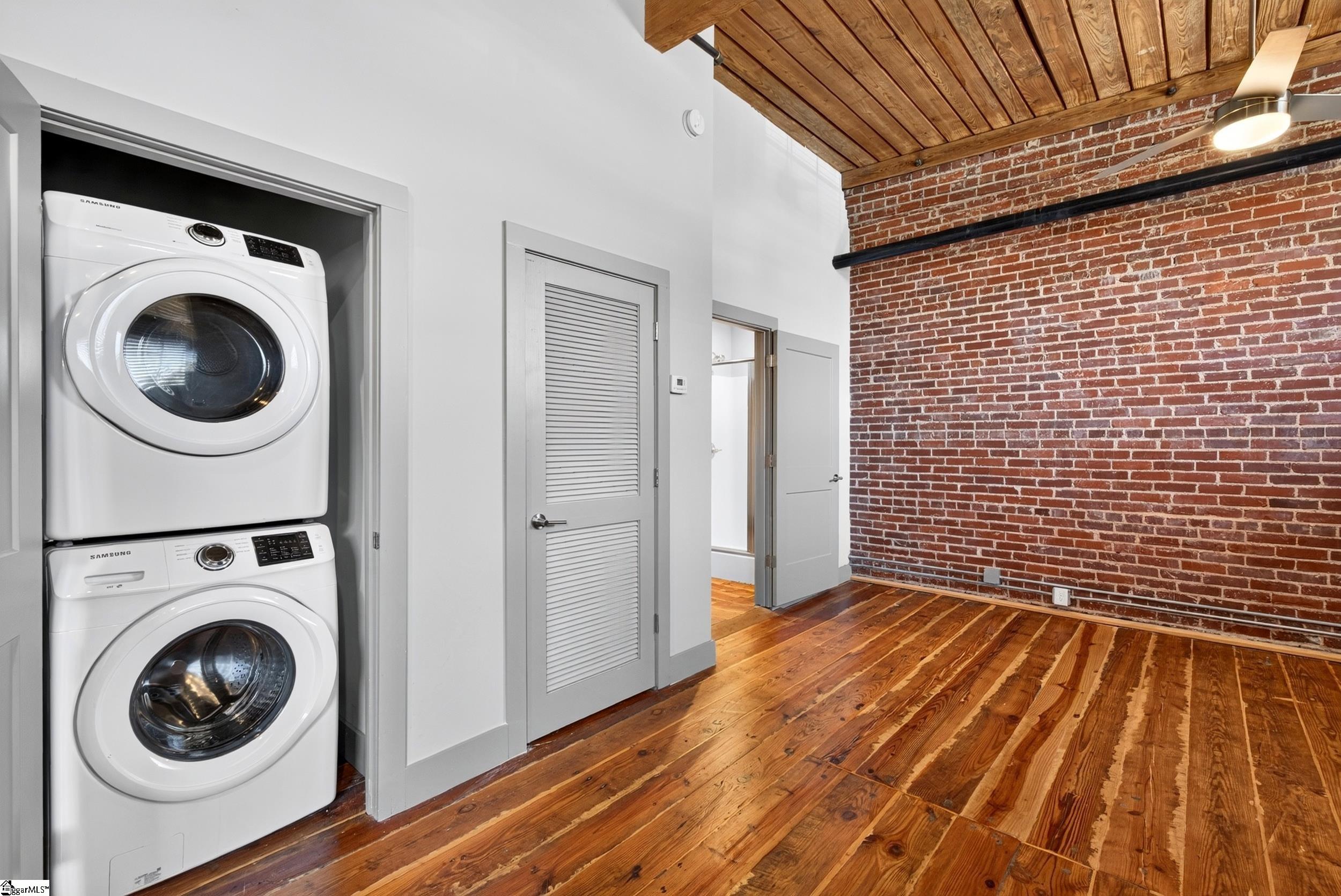 806 Green Avenue Property Photo 10