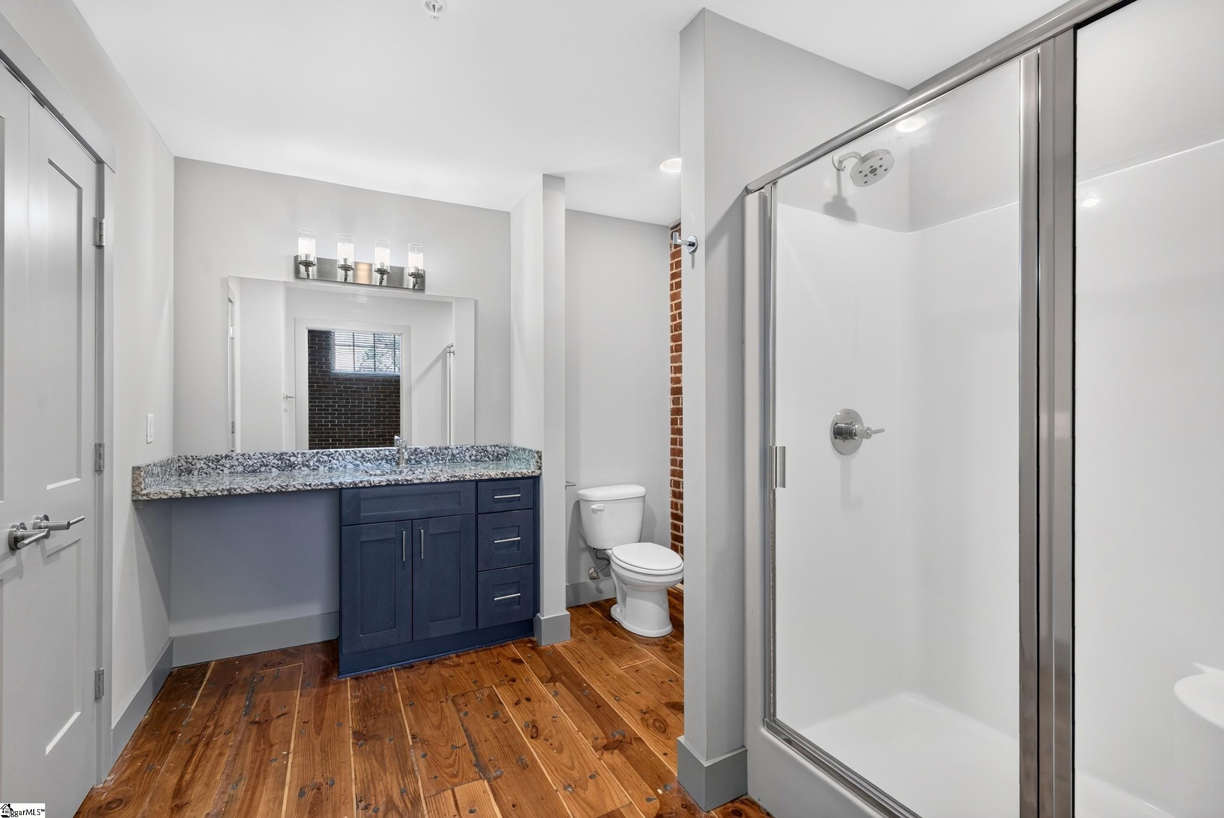 806 Green Avenue Property Photo 11