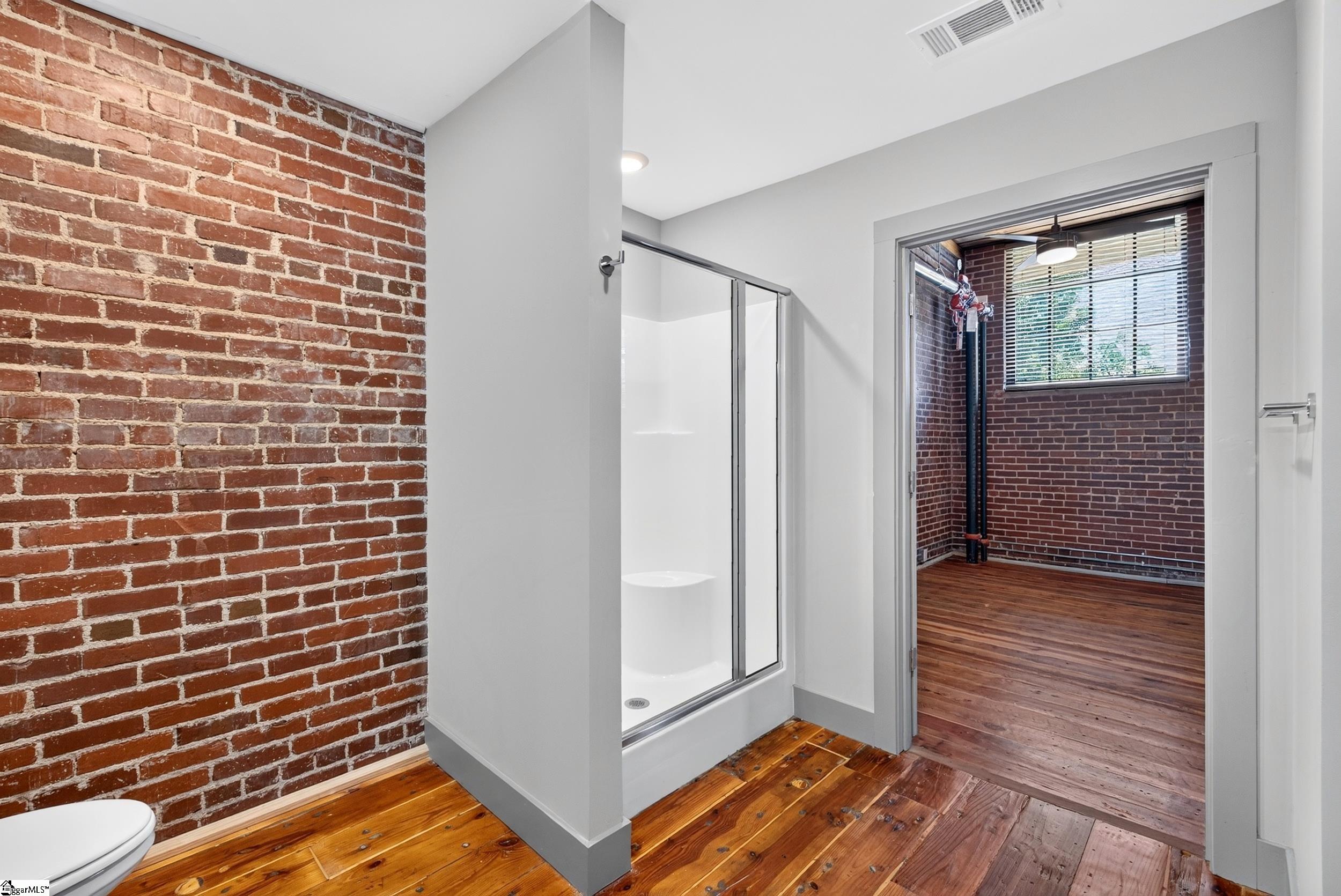 806 Green Avenue Property Photo 12