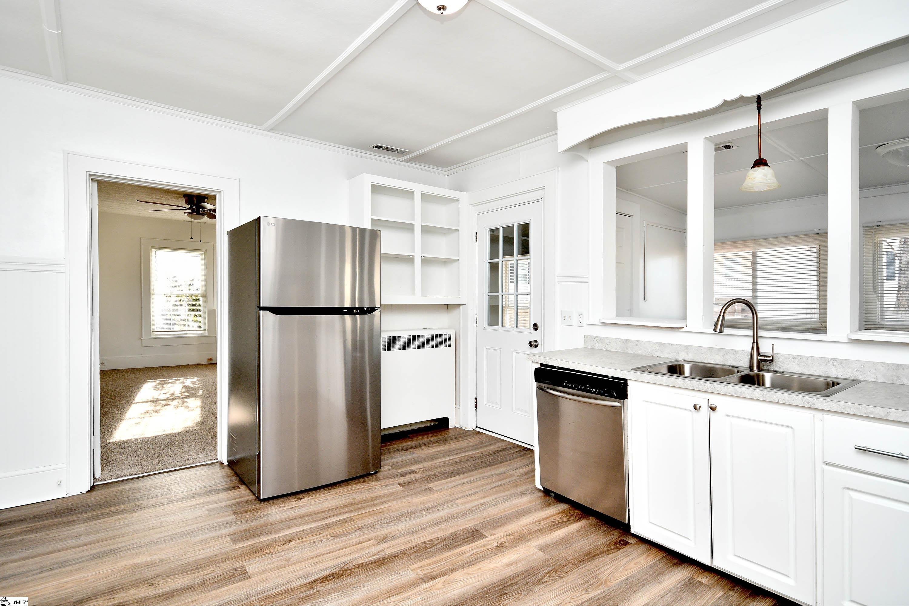 210 Walnut Hill Drive Property Photo 12