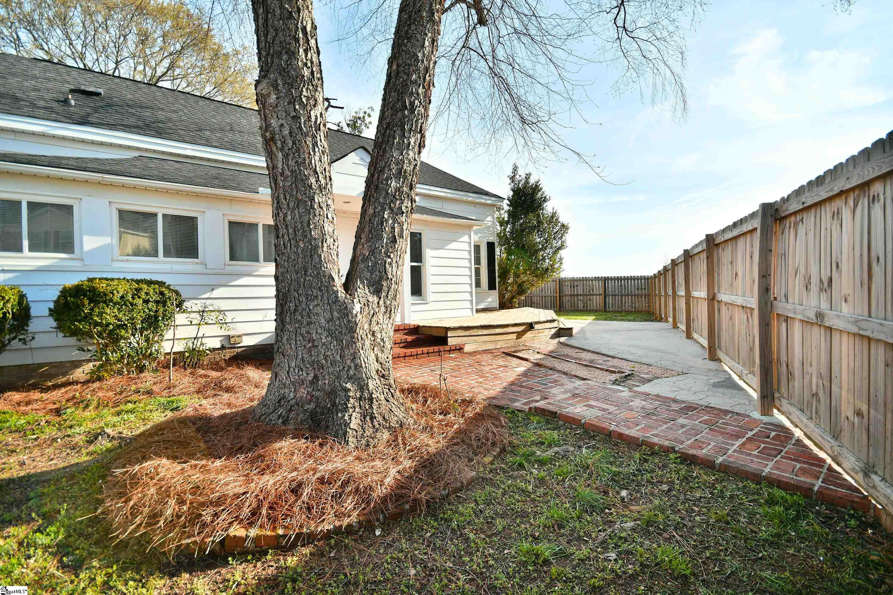 210 Walnut Hill Drive Property Photo 39