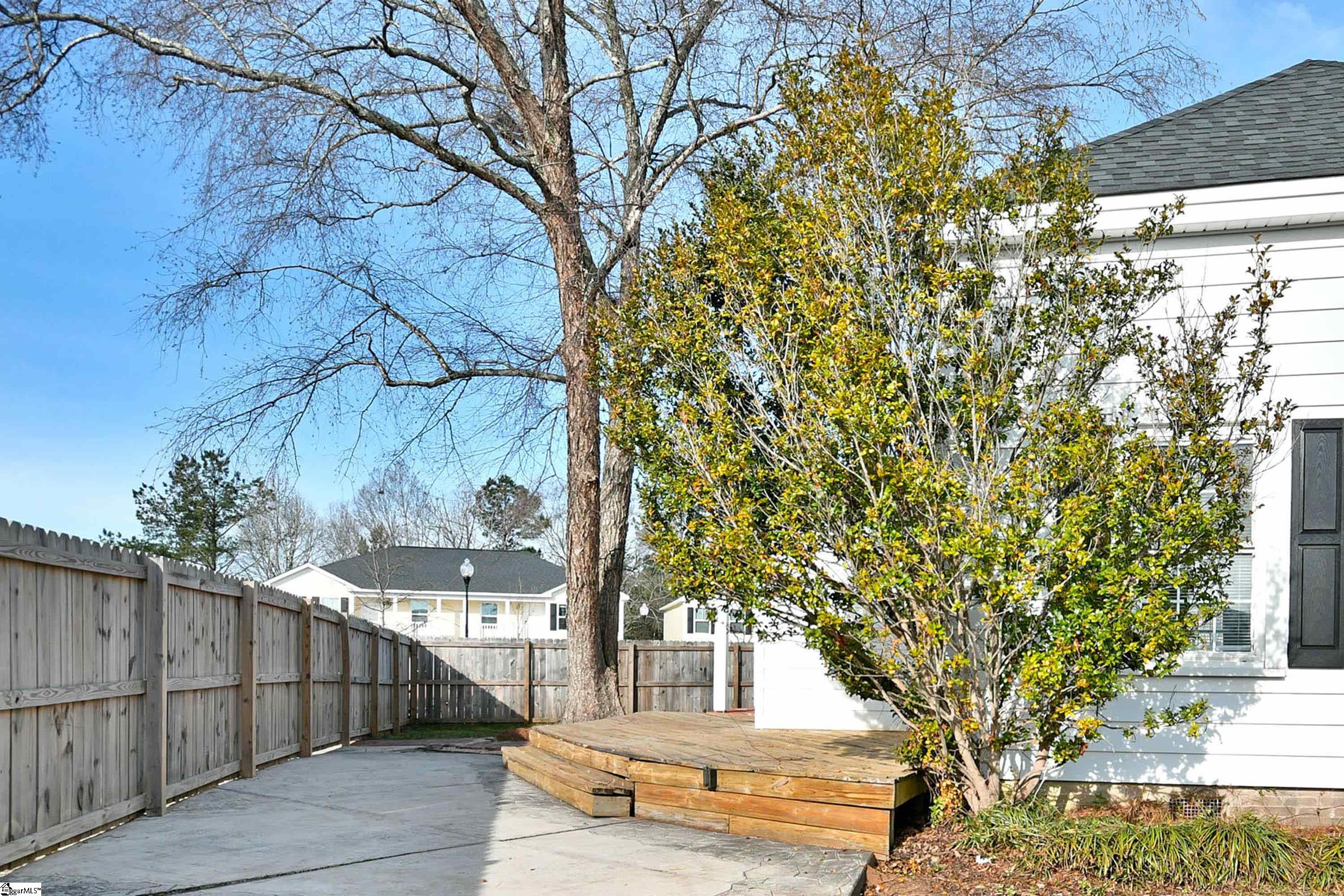 210 Walnut Hill Drive Property Photo 41