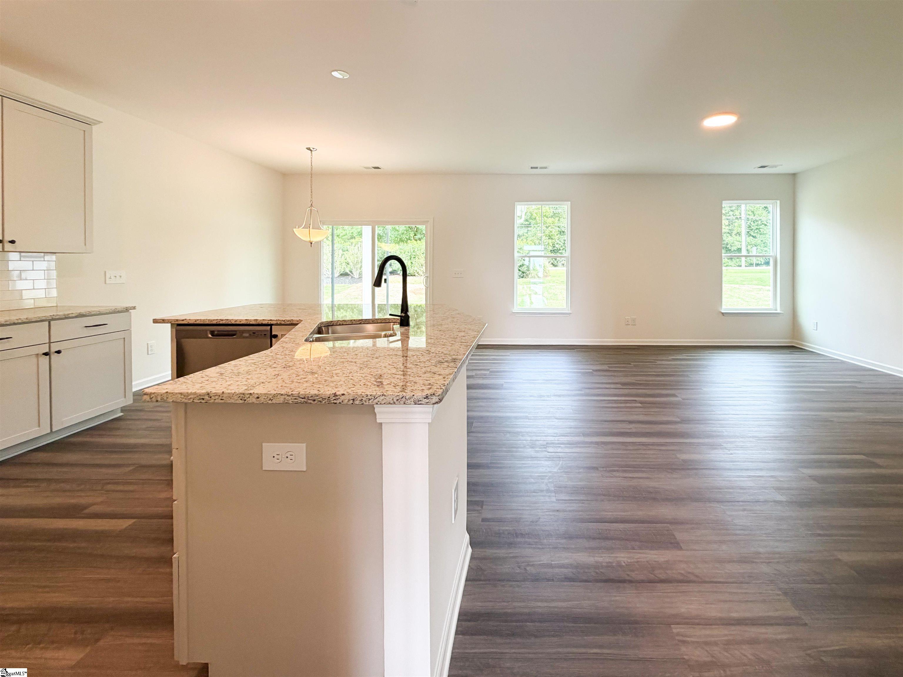 620 Whittier Street Property Photo 11