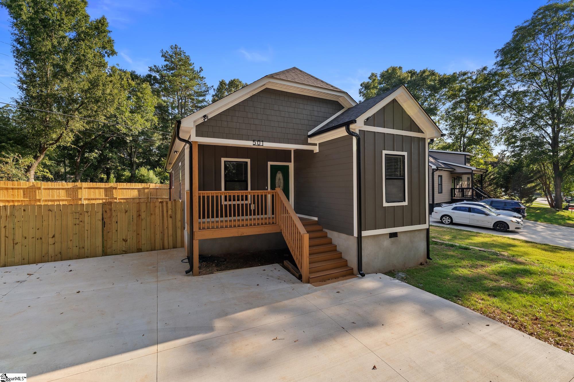 501 Rogers Street Property Photo 1