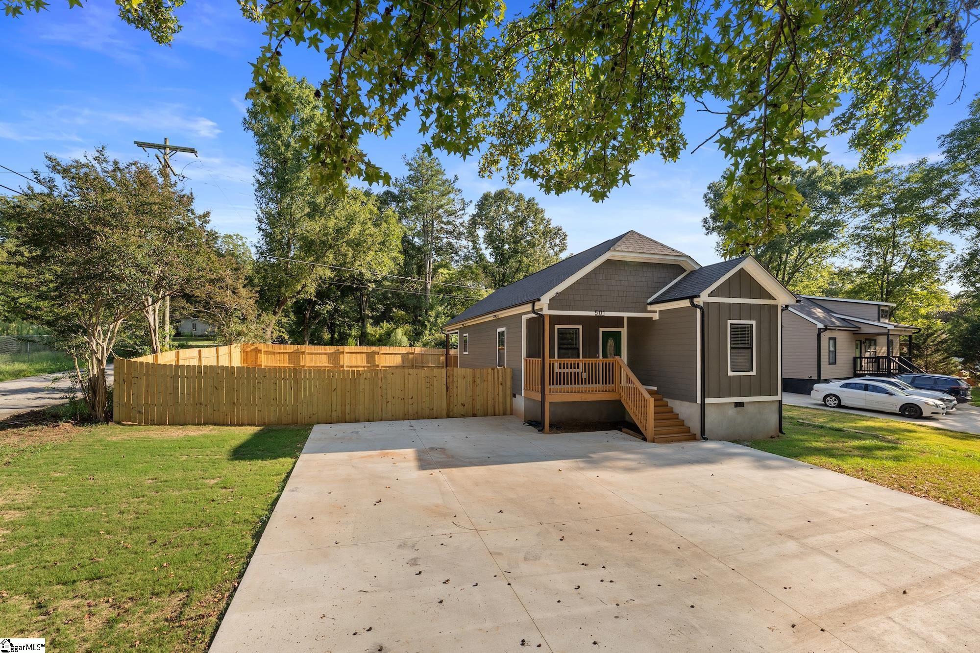 501 Rogers Street Property Photo 2