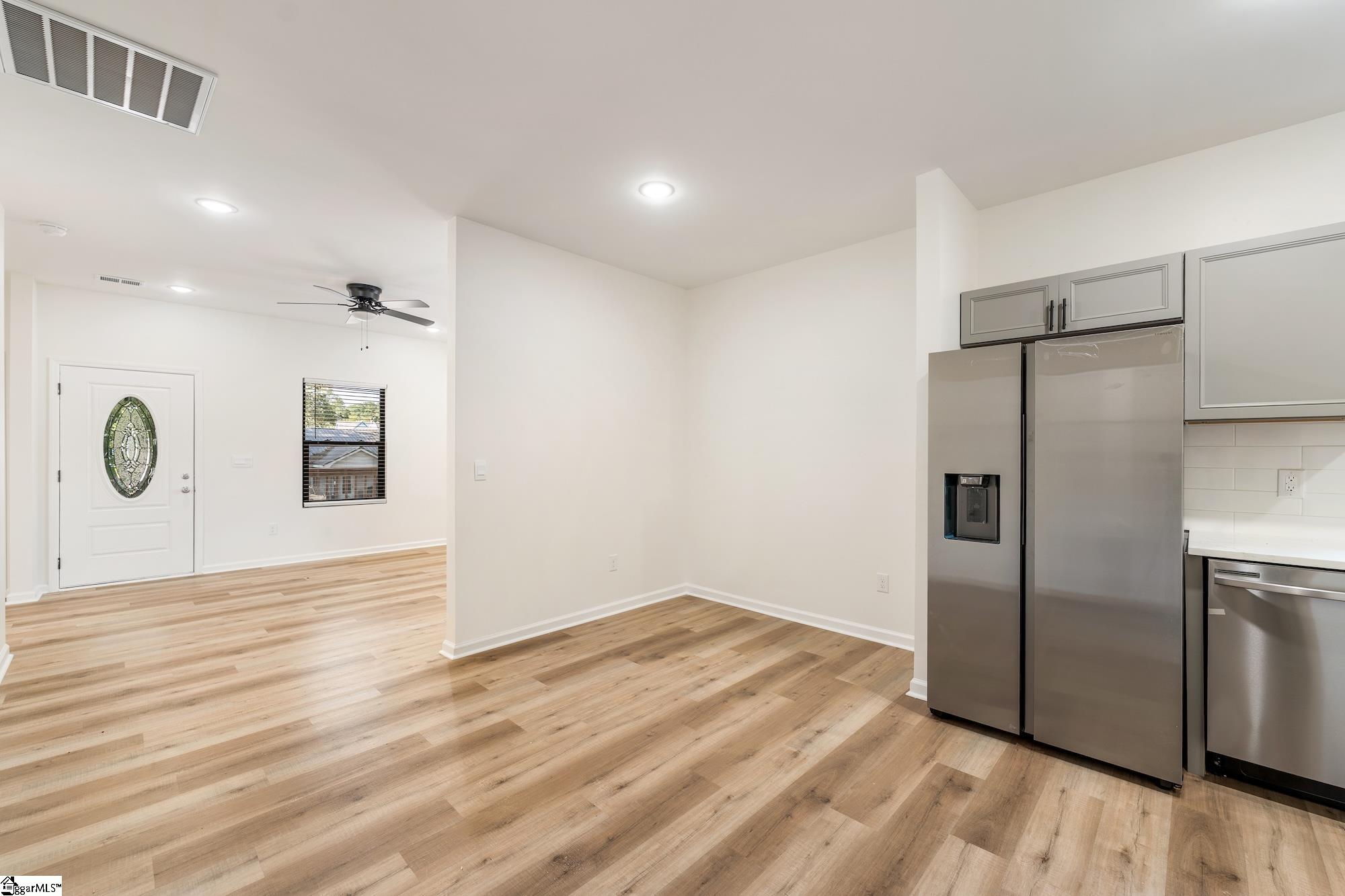 501 Rogers Street Property Photo 6