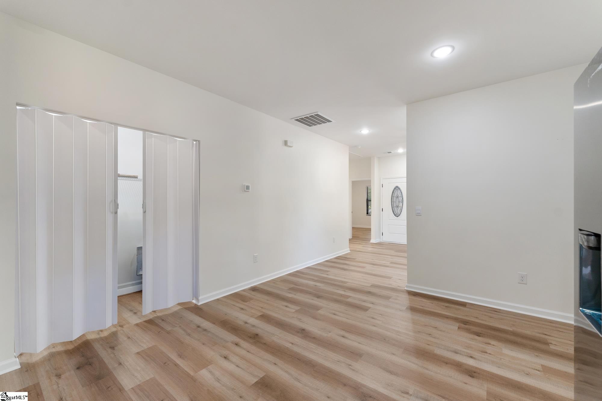 501 Rogers Street Property Photo 8