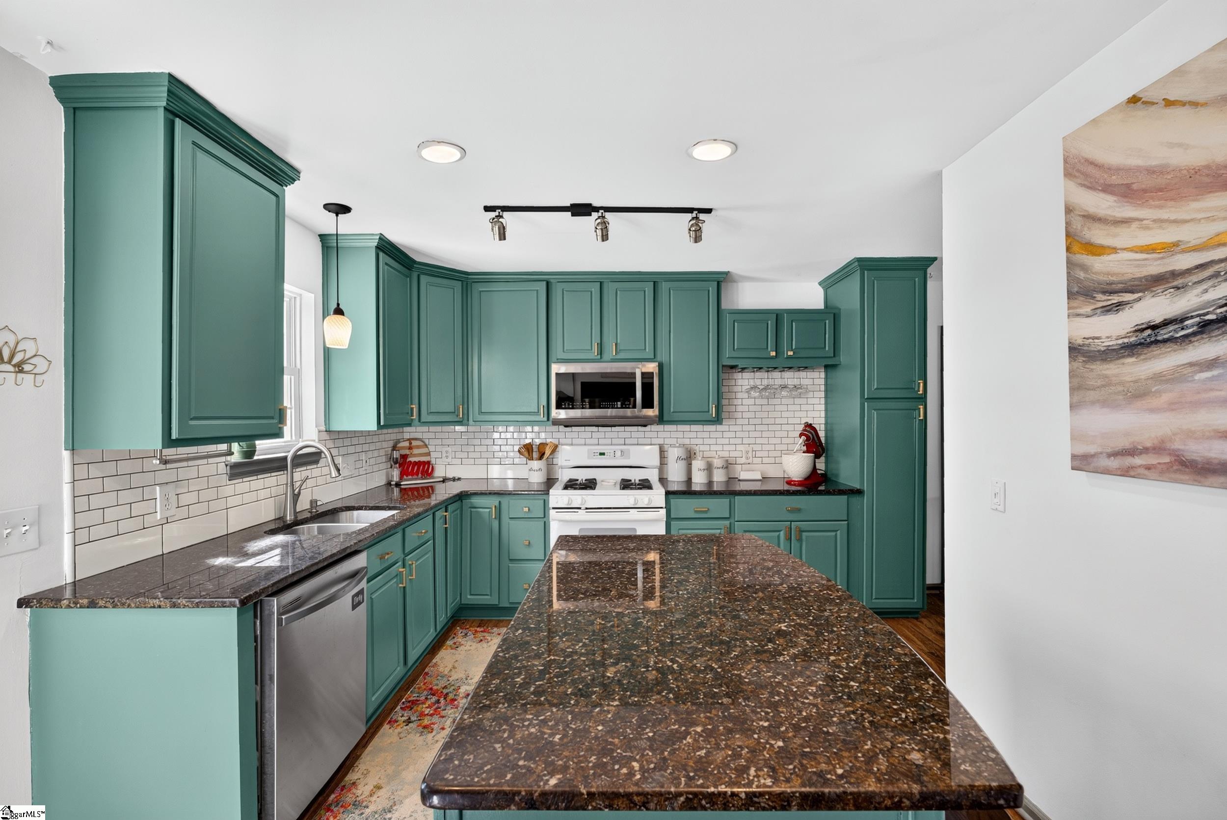 10 River Run Property Photo 18