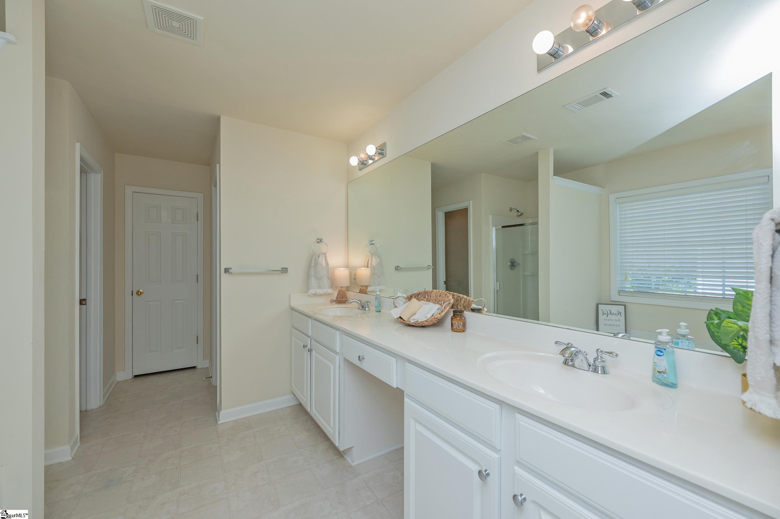 17 Jordan Crest Court Property Photo 25