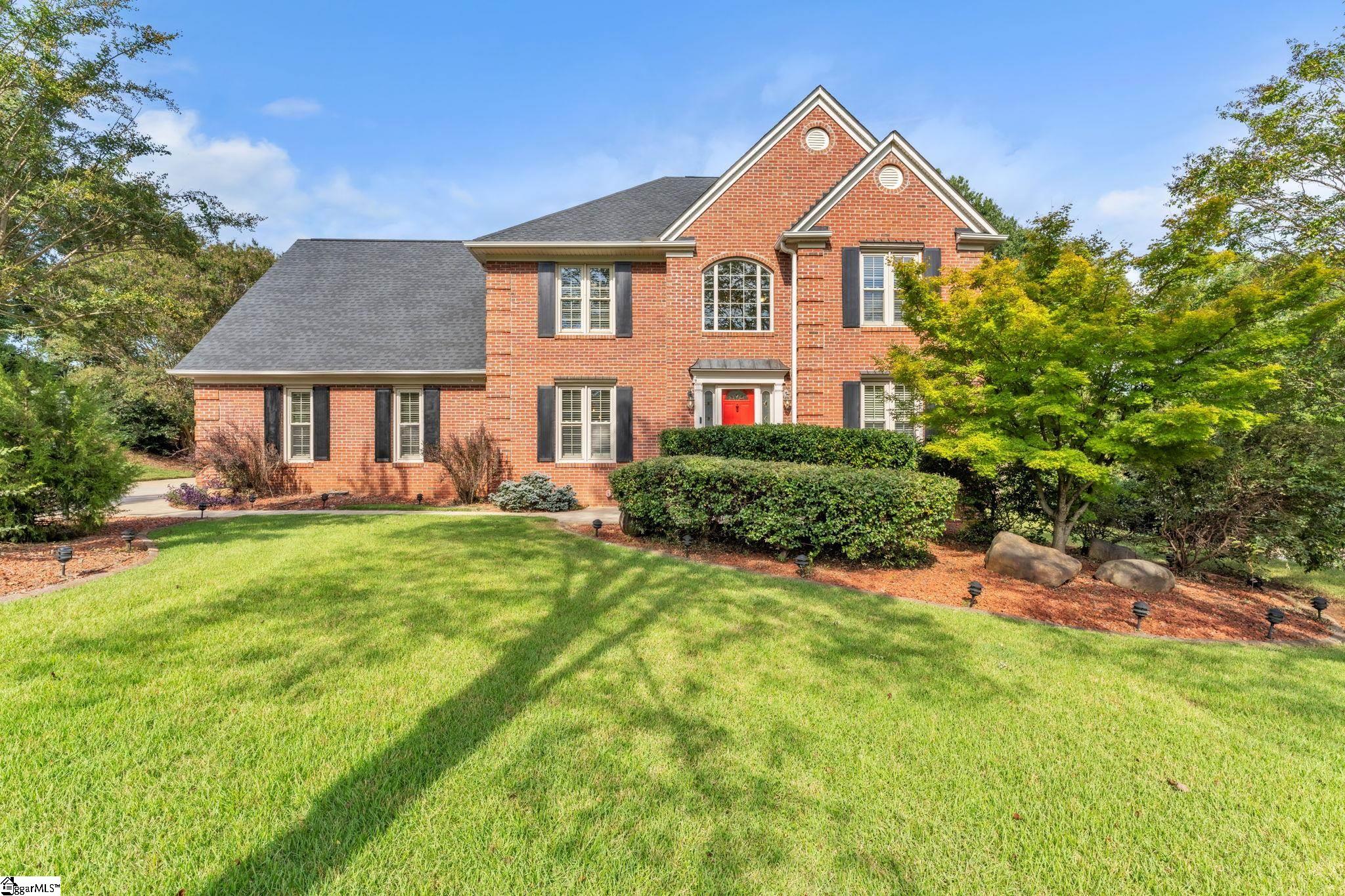 101 Westchester Way Property Photo 1