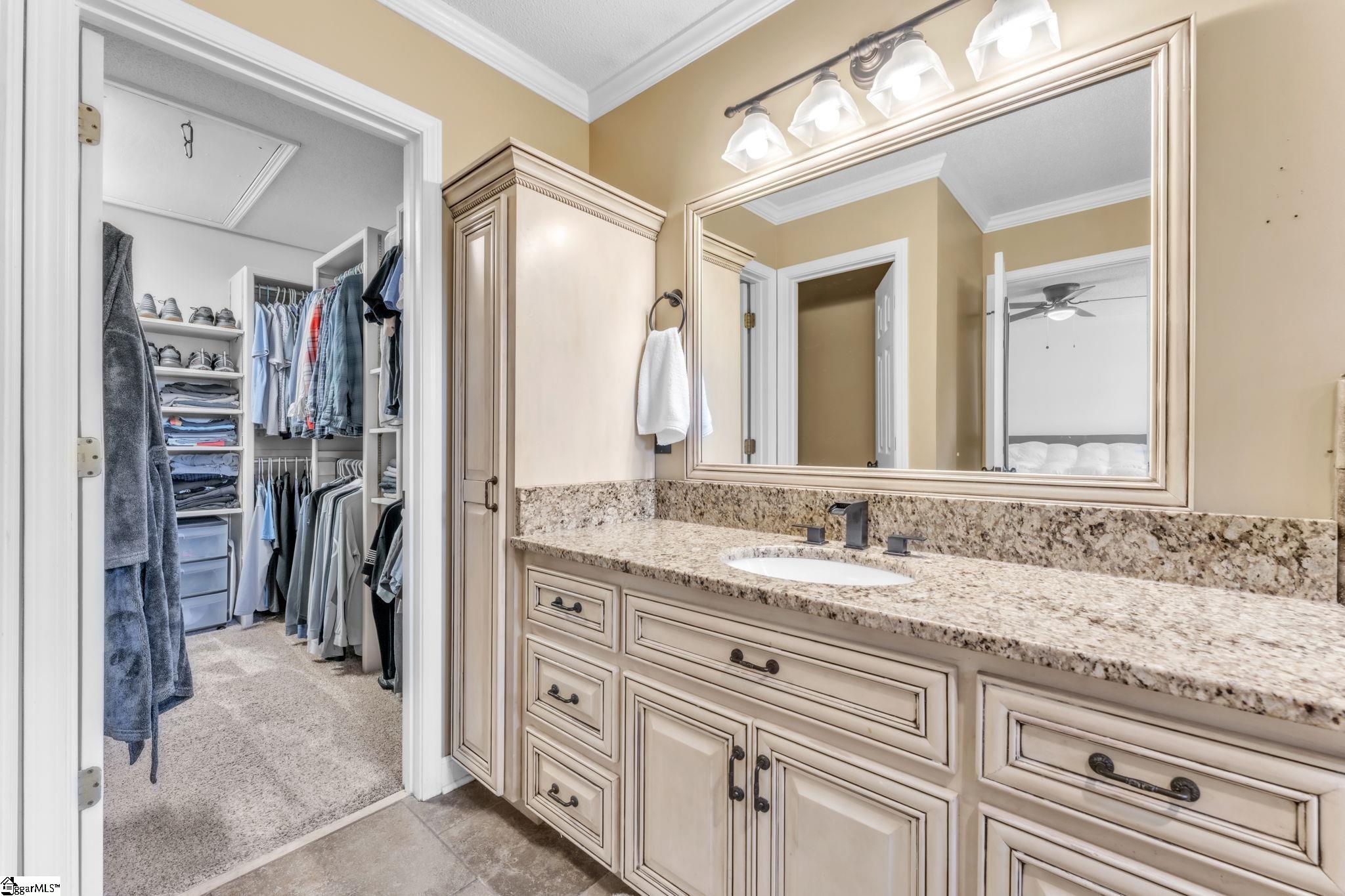 101 Westchester Way Property Photo 19