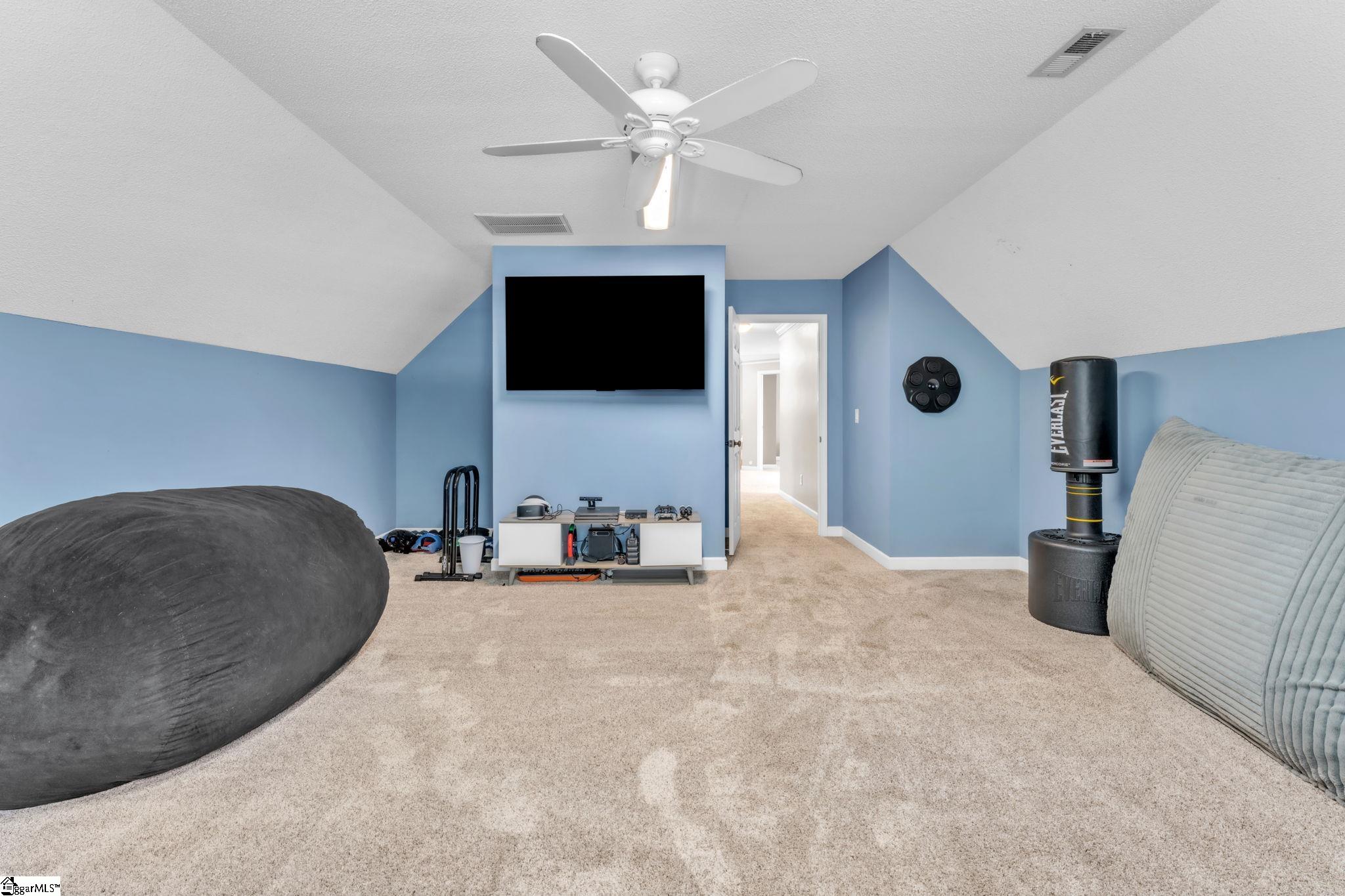 101 Westchester Way Property Photo 27