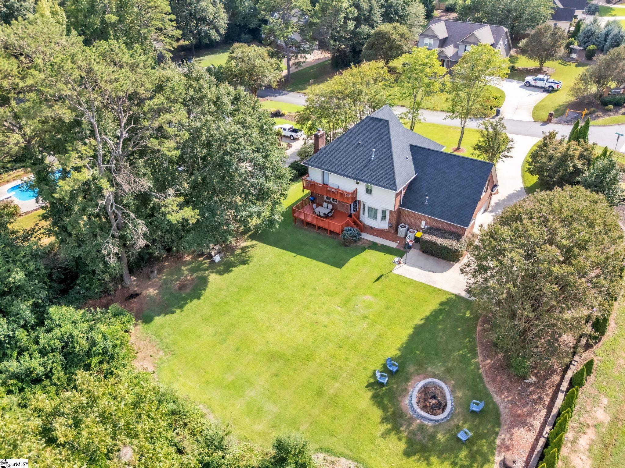 101 Westchester Way Property Photo 32