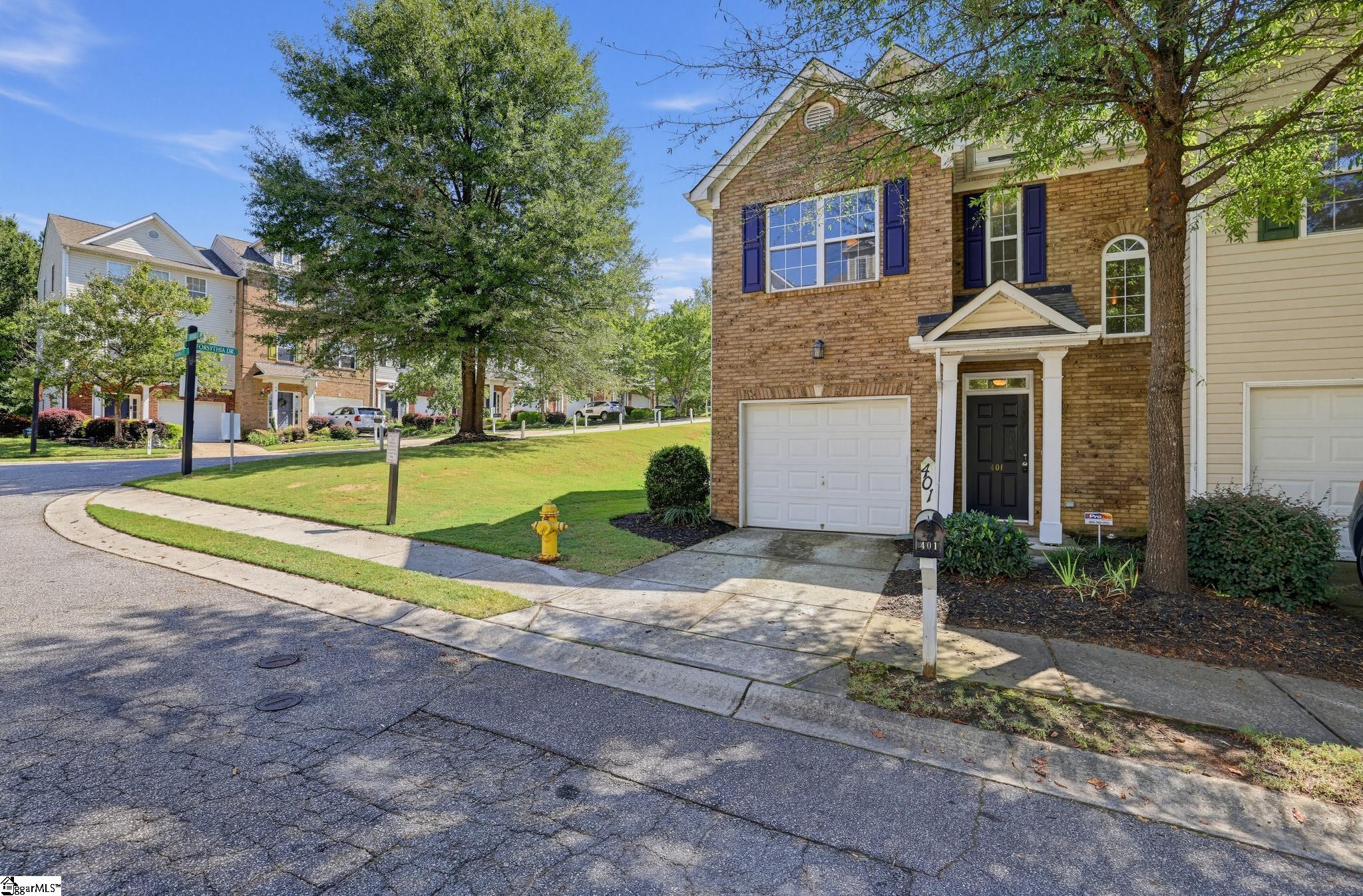 401 Woodbark Court Property Photo 2