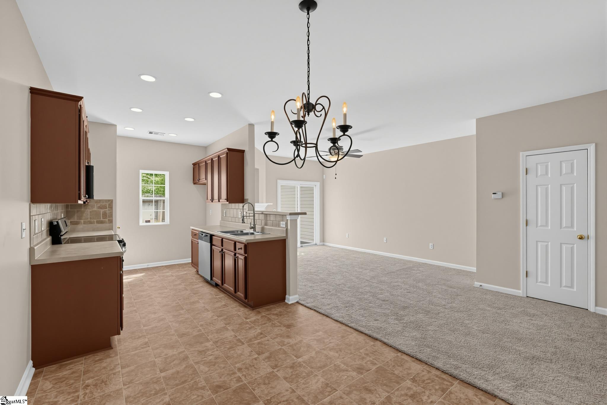 401 Woodbark Court Property Photo 7