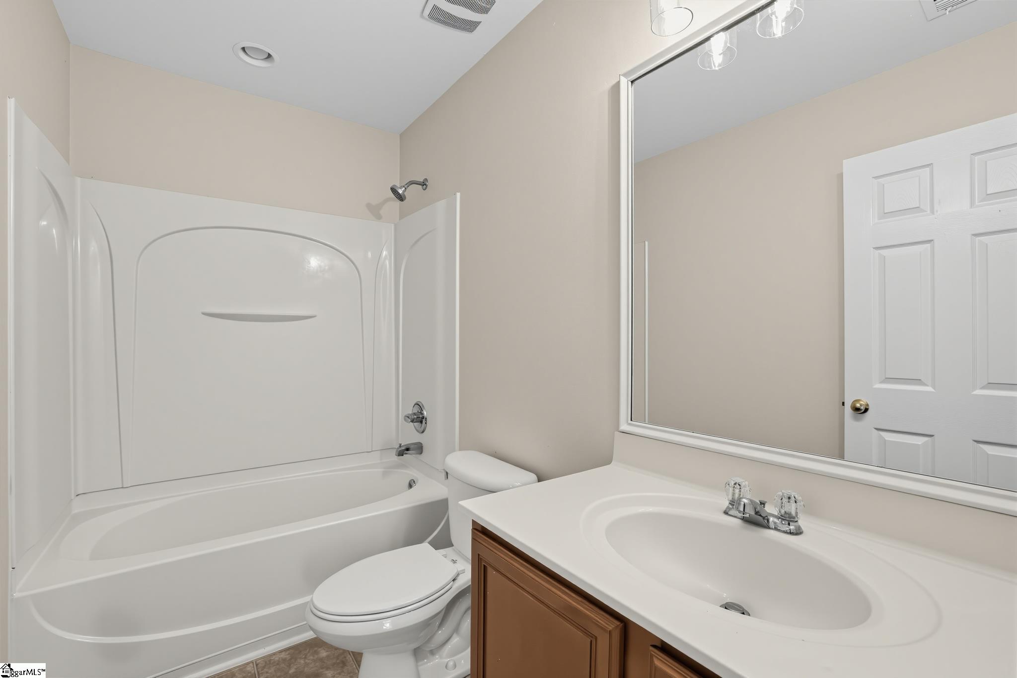 401 Woodbark Court Property Photo 14